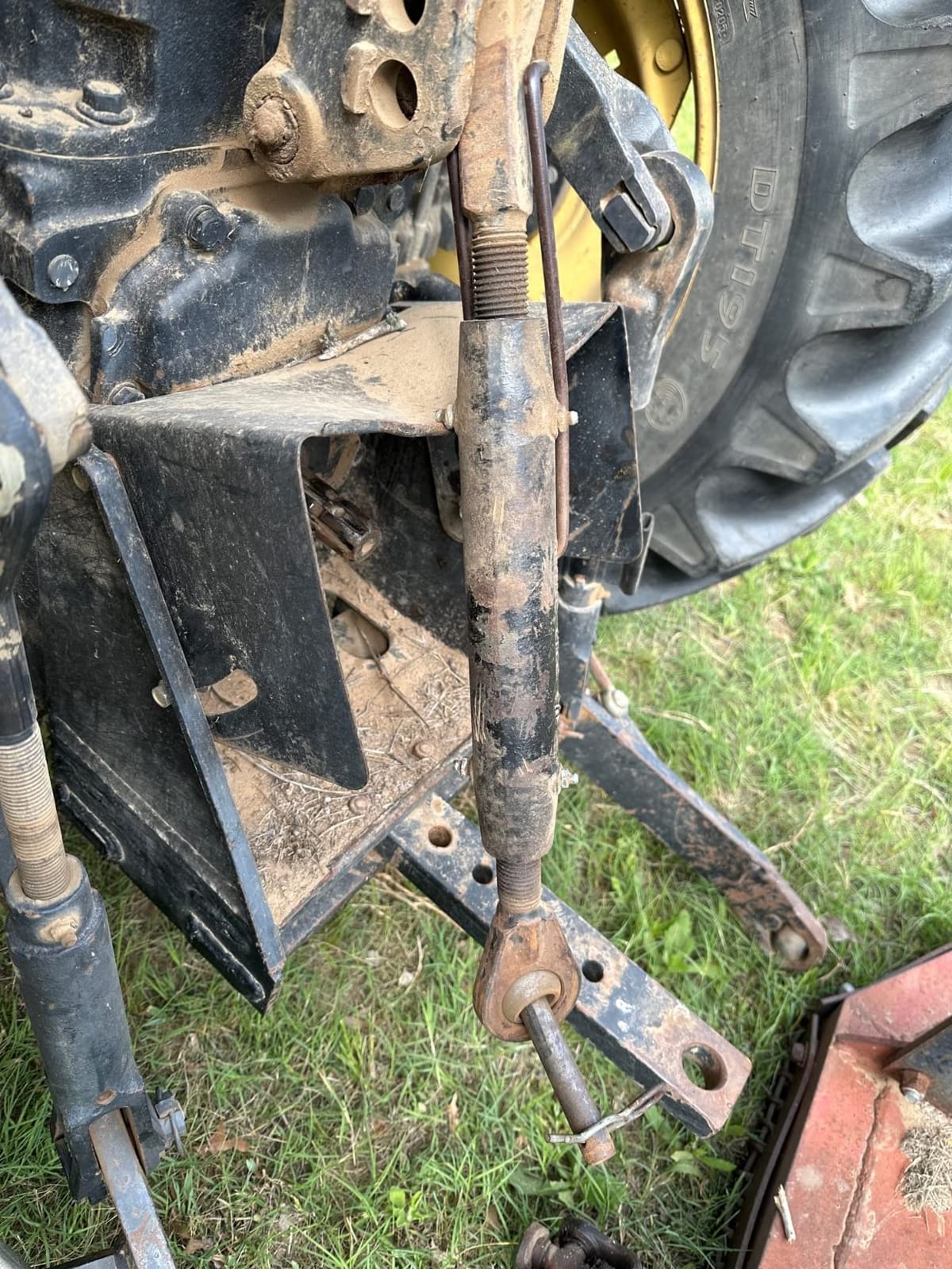 Free All Rust Eater Deep Penetrating Oil, 11 oz Aerosol – Loosens Rusted Bolts, Nuts, Pipe Connections & Locks – Industrial-Grade Rust Remover, Silicone-Free Lubricant, Safe on Paint, Plastic Surfaces customer photo 2