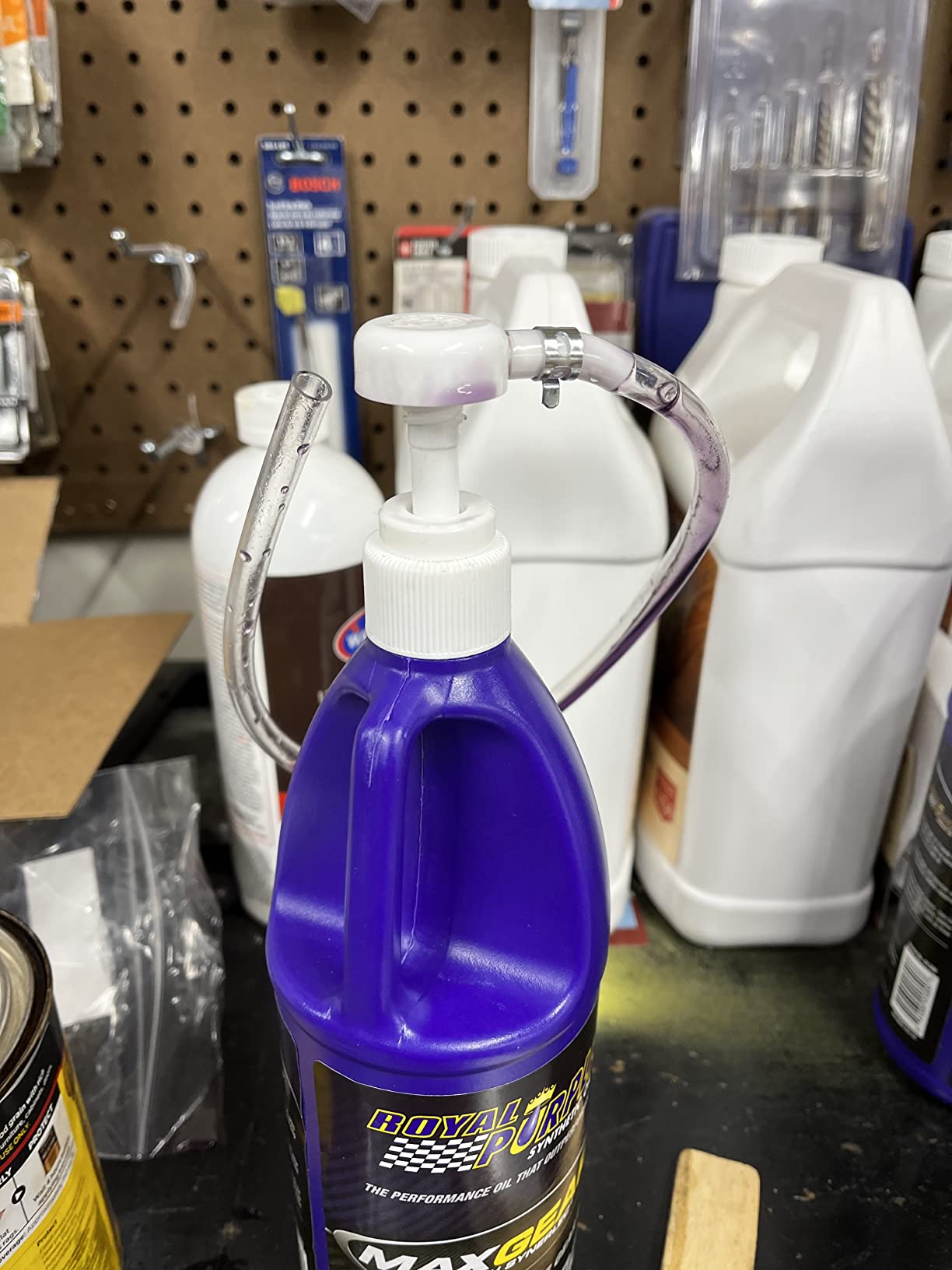 Royal Purple 01300 Max Gear 75W-90 High Performance Synthetic Automotive Gear Oil , 1 Quart (32 Ounces) customer photo 2