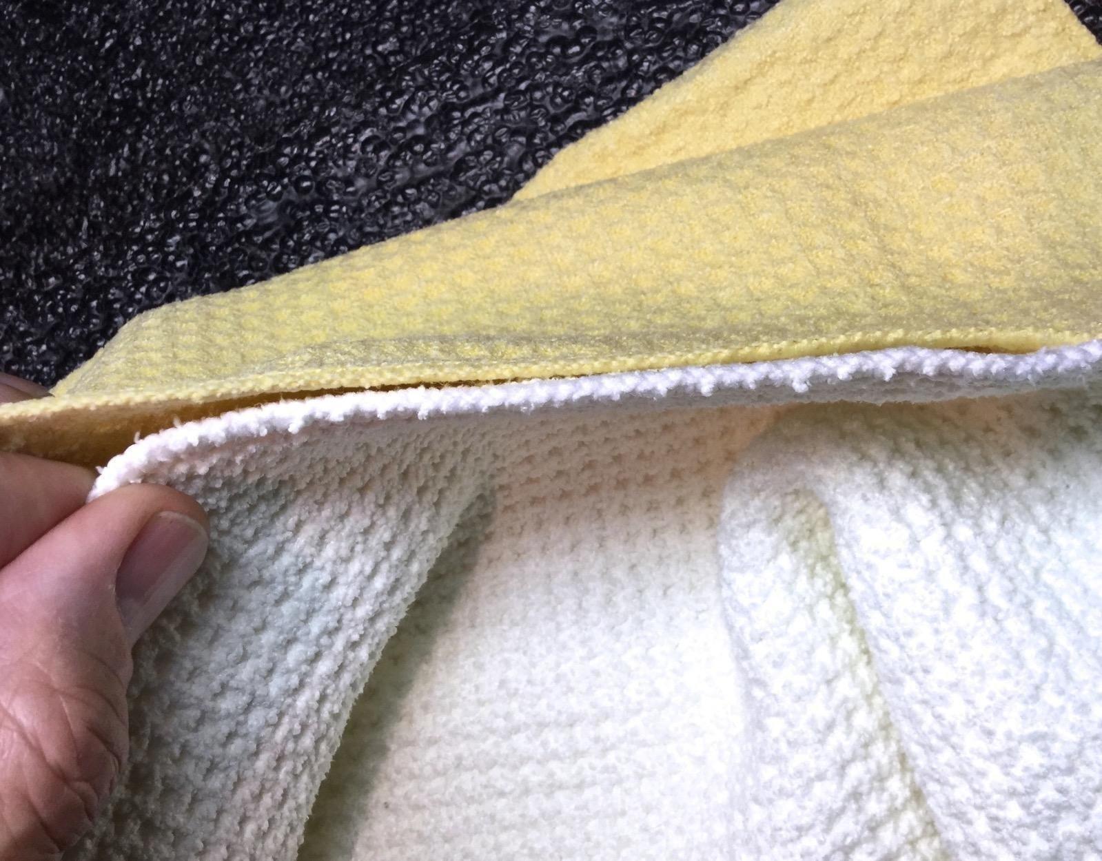 Meguiar's Water Magnet Microfiber Drying Towel - Premium Car Drying Towel That's Super Plush, Water Absorbent & Scratch-Free - 1 Pack customer photo 2