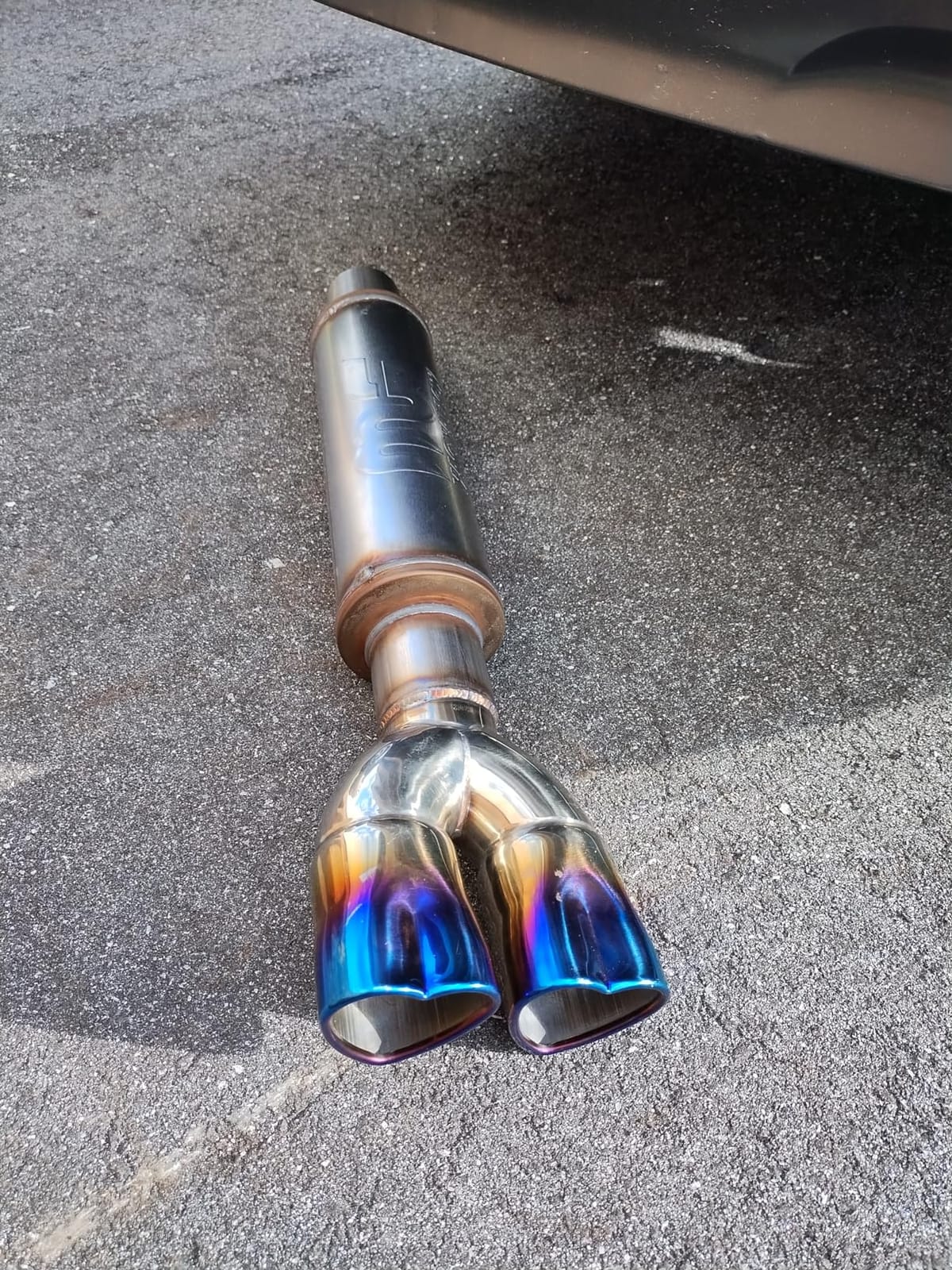 MagnaFlow Performance Exhaust Muffler 10416 | Deep Signature Sound, 4x4x14