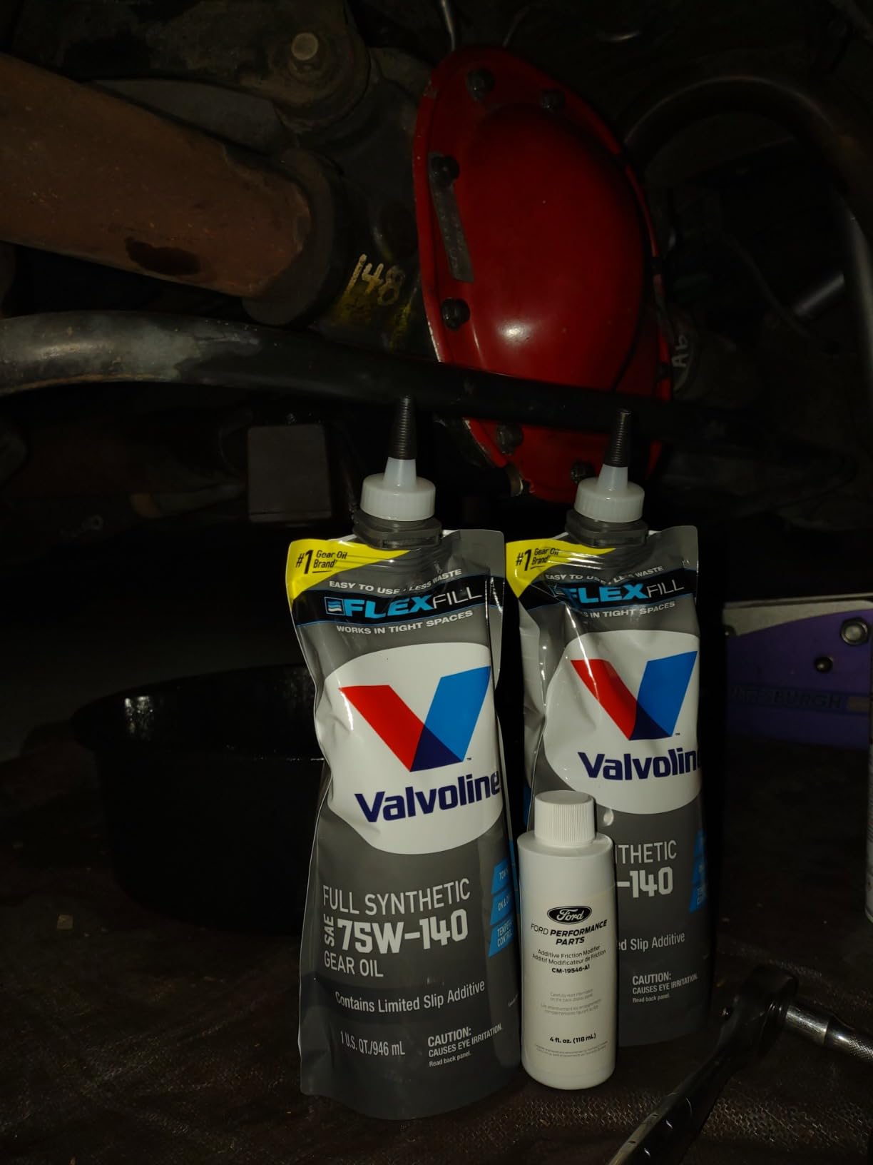 Ford Friction Modifier Additive, Clutch Type Limited Slip Differential, 3.80 oz Bottle, Each customer photo 1