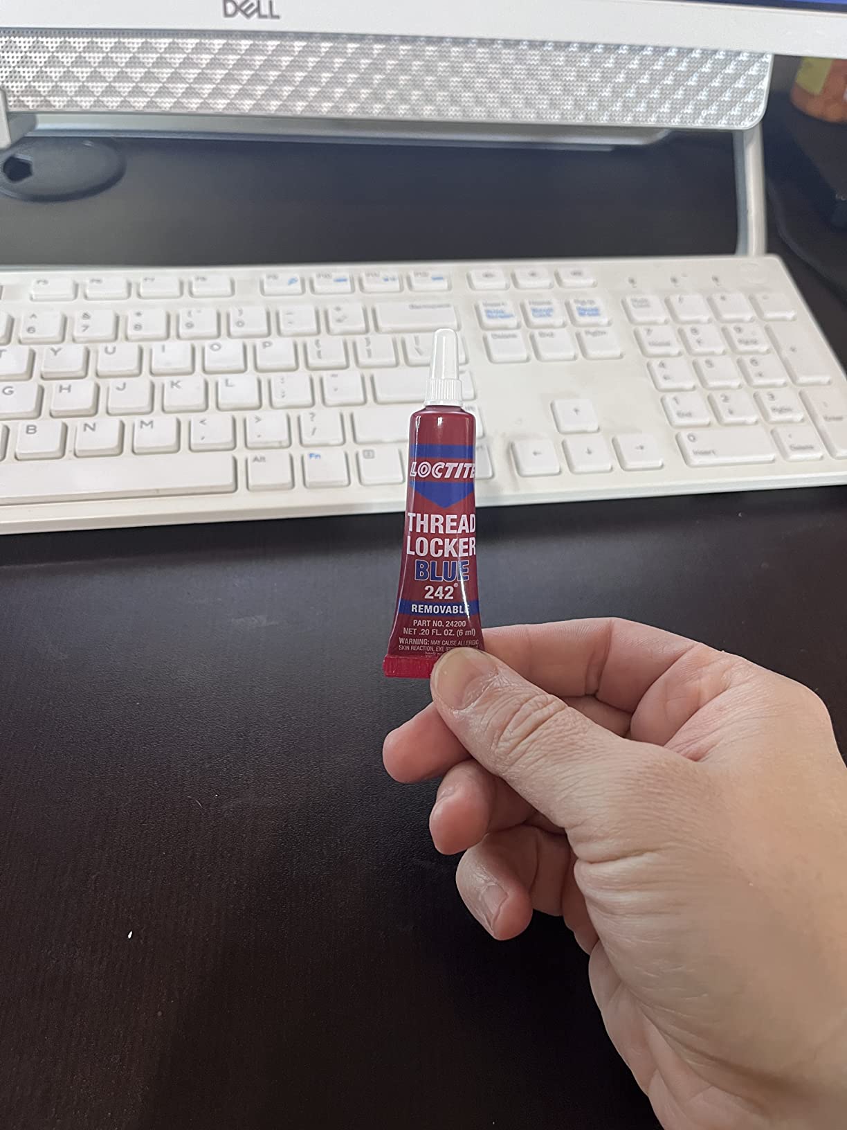 Loctite Threadlocker Blue 242 - Removable Thread Lock Glue for Nuts, Bolts, & Fasteners, Medium Strength Screw Glue to Prevent Loosening & Corrosion - 6 ml, 1 Pack customer photo 2