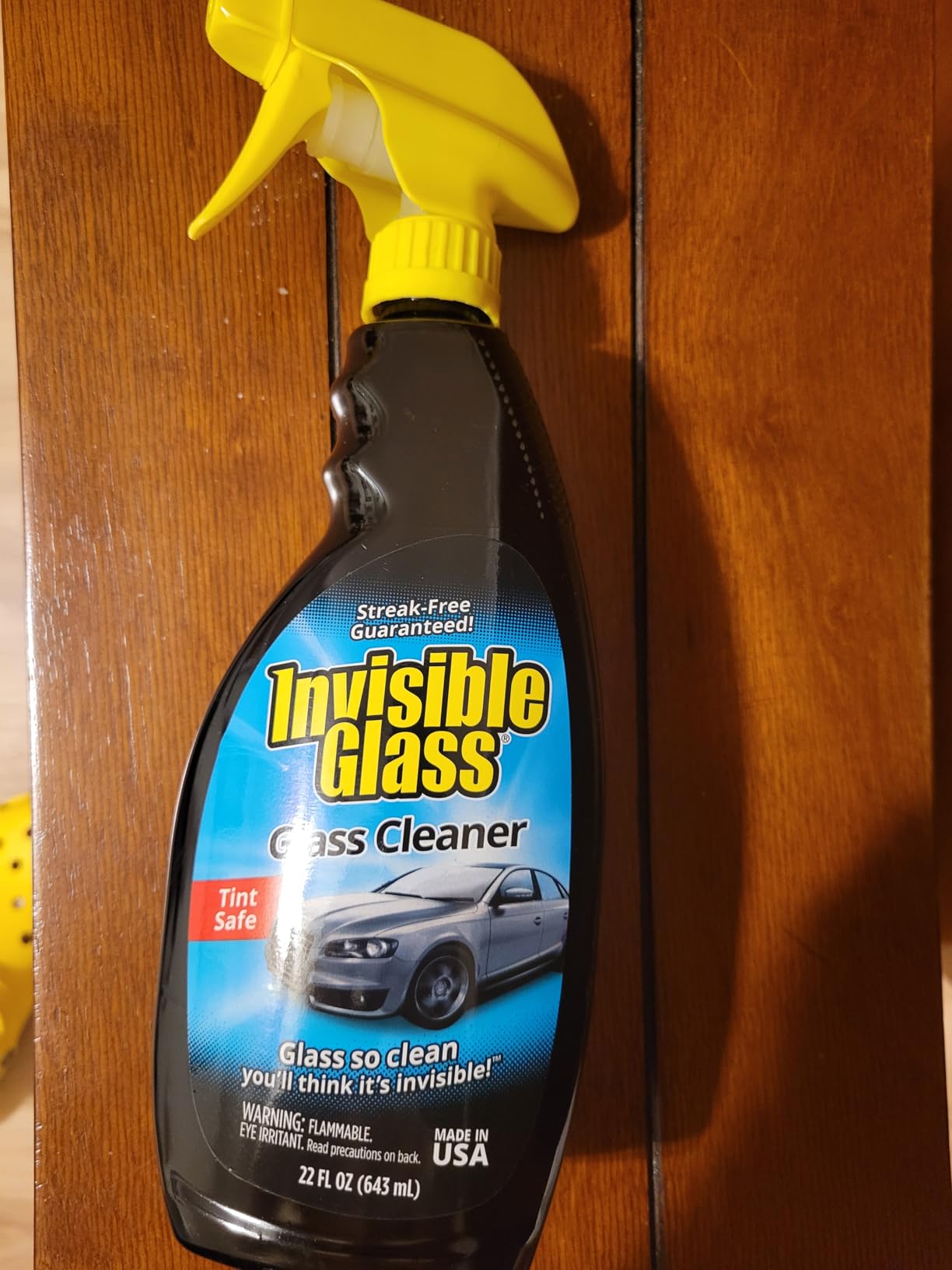 Invisible Glass 92164 Premium Glass Cleaner Spray for Car Windshields and Windows, Automotive and Home Window Cleaner, Streak-Free, Ammonia-Free, Tint-Safe - 22 fl oz customer photo 1