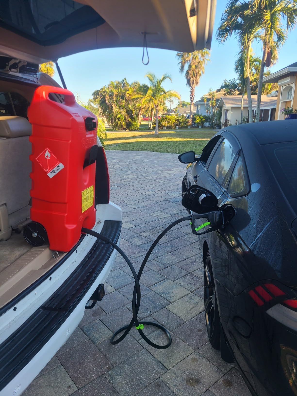 Scepter Duramax Flo ’N Go 14 Gallon Gas Caddy, 53 Liter Fuel Tank, Red customer photo 1