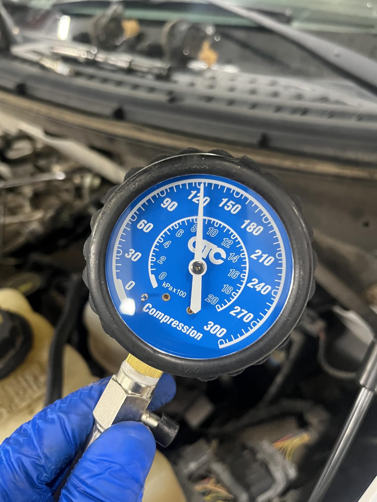 OTC 5606 Compression Tester Kit - Ideal Kit for Compression Testing on Gasoline Engines, Including Domestic/Import Cars, Trucks, SUVs, and Vans, Motorcycles, ATVs/UTVs, Watercraft, and Small Engine customer photo 2