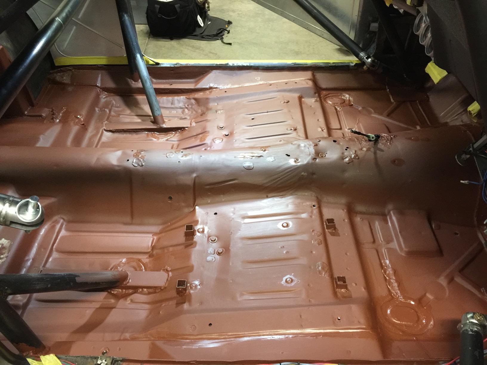 Rust-Oleum Stops Rust Brush On Rusty Metal Primer, Flat | Rust and Corrosion Resistant, Indoor and Outdoor Durability, Beautiful Finish on Metal, Quart customer photo 2