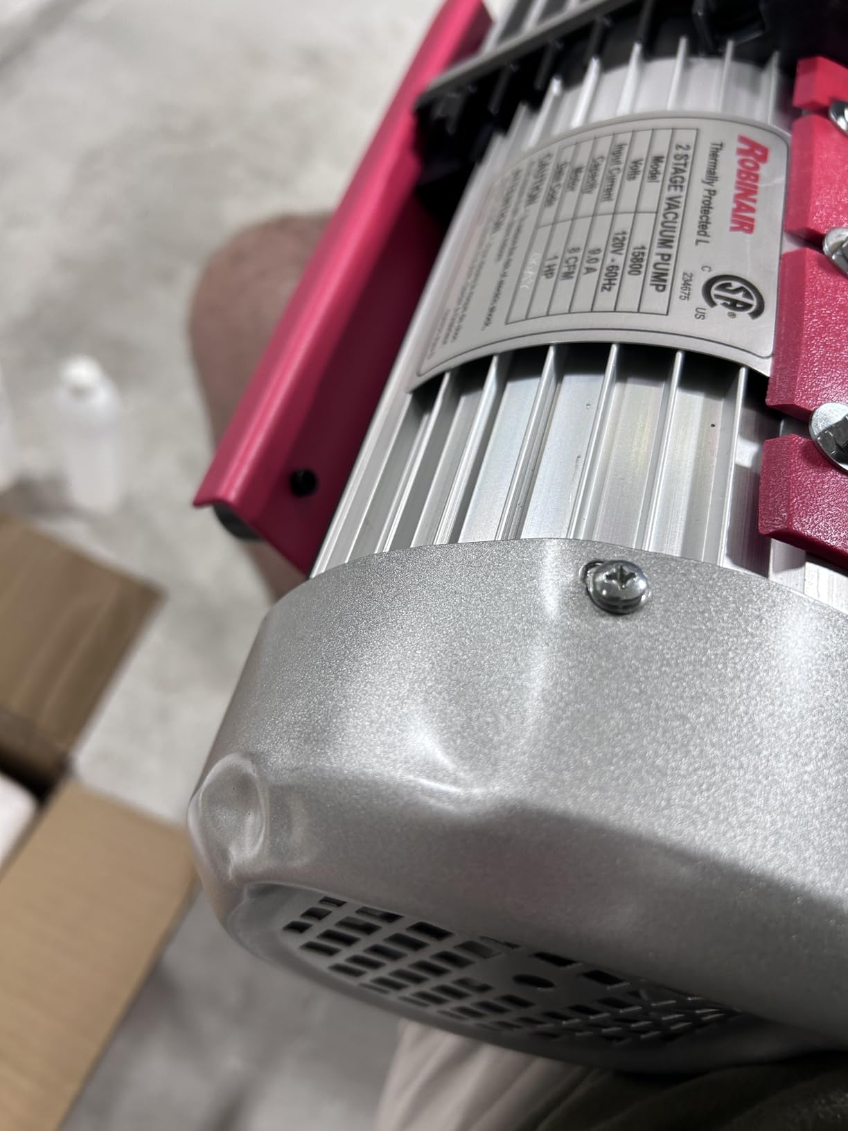 Robinair 15800 VacuMaster Economy Vacuum Pump - 2-Stage, 8 CFM, Chrome, Red/Silver | For Air Conditioning and Refrigeration Service; 2-Stage Pump, 8 CFM Free Air Displacement, 1 HP 115V/60HZ Motor customer photo 2