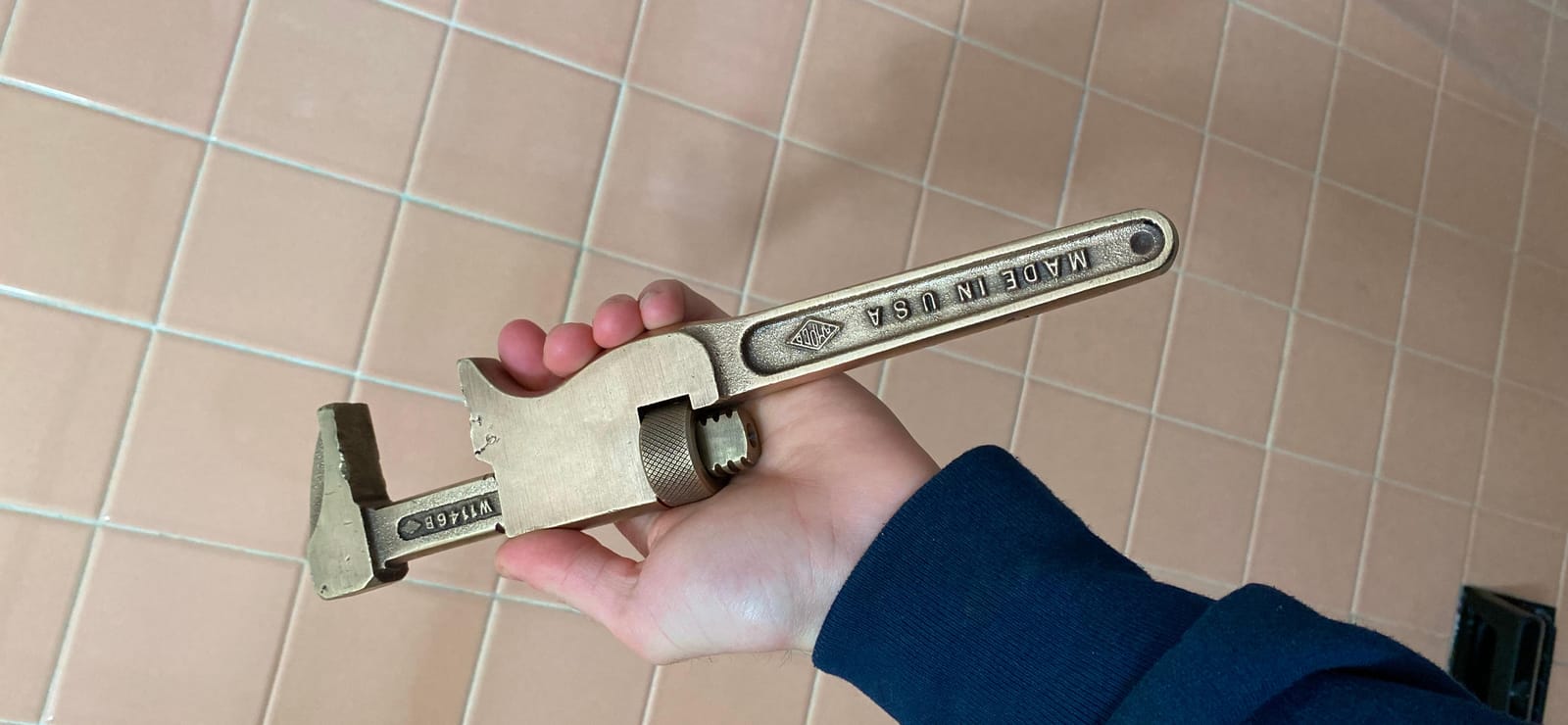 Rust Kutter - Stops Rust and Converts Rust Spots to Leave A Primed Surface Ready to Paint, Professional Rust Repair Manufactured in USA – Sprayer Included customer photo 1