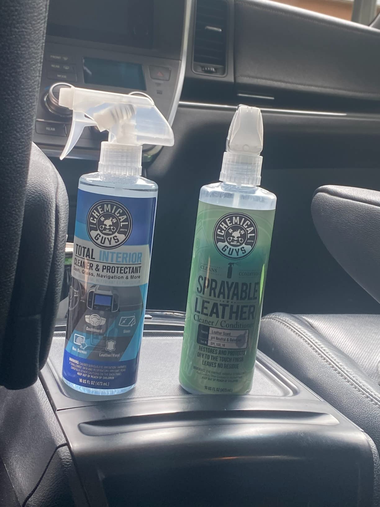 Chemical Guys Sprayable Leather Cleaner & Conditioner in One Spray, 16 oz customer photo 1