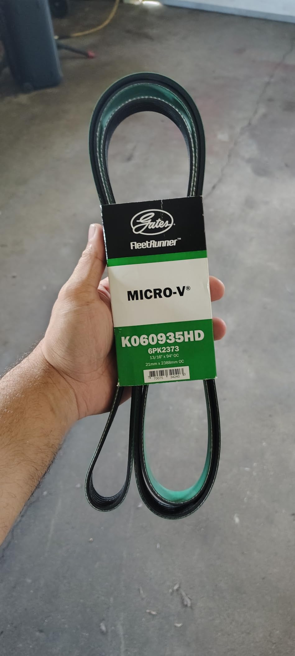 Gates K060935HD FleetRunner Micro-V Serpentine Drive Belt customer photo 2