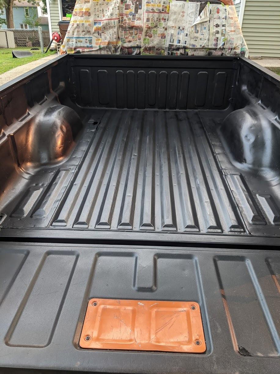 Rust-Oleum Automotive Truck Bed Coating Spray Paint, Black | Rugged Non-Slip Coating | Rust and Weather Protection | Abrasion Resistant | Impact & Chip Resistant | Textured customer photo 1