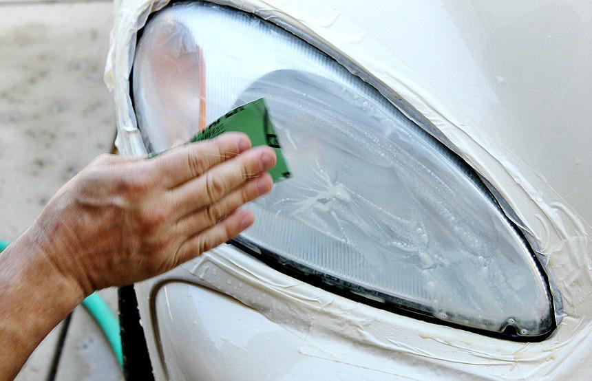 SYLVANIA Headlight Restoration Kit, Restores to Like-New Condition | Keeps Headlights Clear and Like-New with a Durable, Long-Lasting UV-Protective Coating for Easy At-Home Use customer photo 1