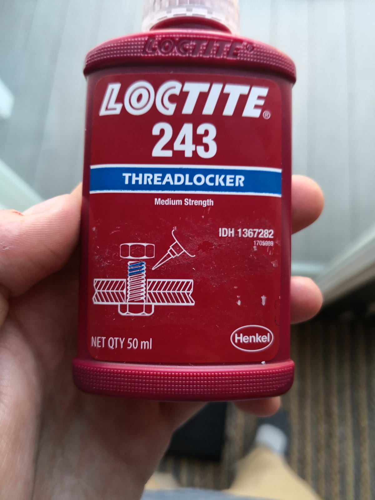 Loctite 1330799 243 Blue Oil Resistant Threadlocker Tube - 6 ml customer photo 1