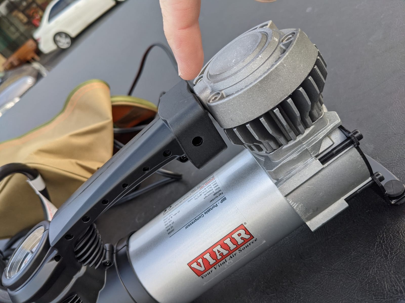 VIAIR 88P - 00088 Portable Compressor Kit with Alligator Clamps, Tire Inflator, Tire Air Pump, 12V, 120 PSI, for Up to 33 Inch Tires customer photo 1