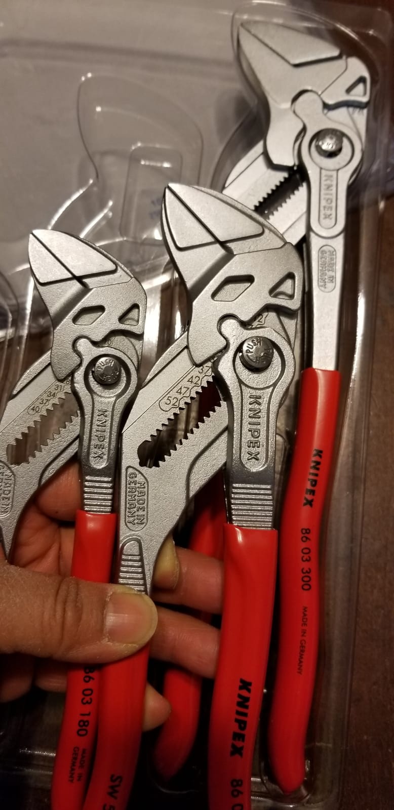 KNIPEX 00 20 06 US2 3-Piece 7, 10 and 12 Pliers Wrench Set customer photo 1