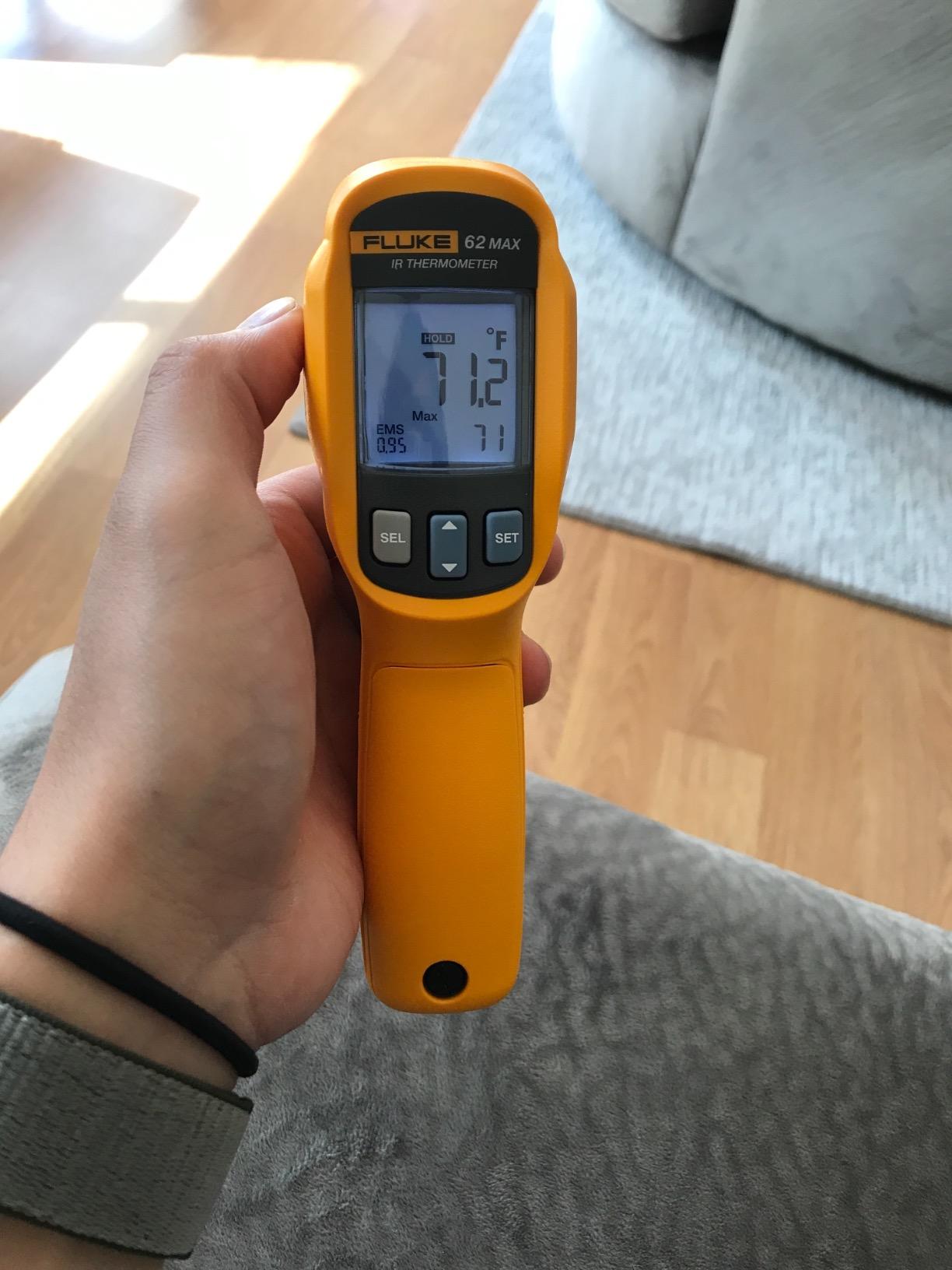 Fluke 62 Max Industrial Infrared Thermometer, -22 to +932 Degree F Range, Single Laser Targeting, 10:1 Distance to Spot Ratio, IP54 Rating, Includes 3 Year Warranty customer photo 2