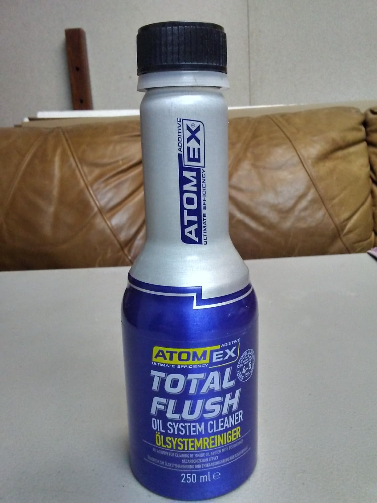 XADO Engine Oil System Cleaner with Anti-Carbon Effect - Removes Contamination & Engine Sludge - ATOMEX Total Flush Revitalizant (Bottle, 250ml) customer photo 1