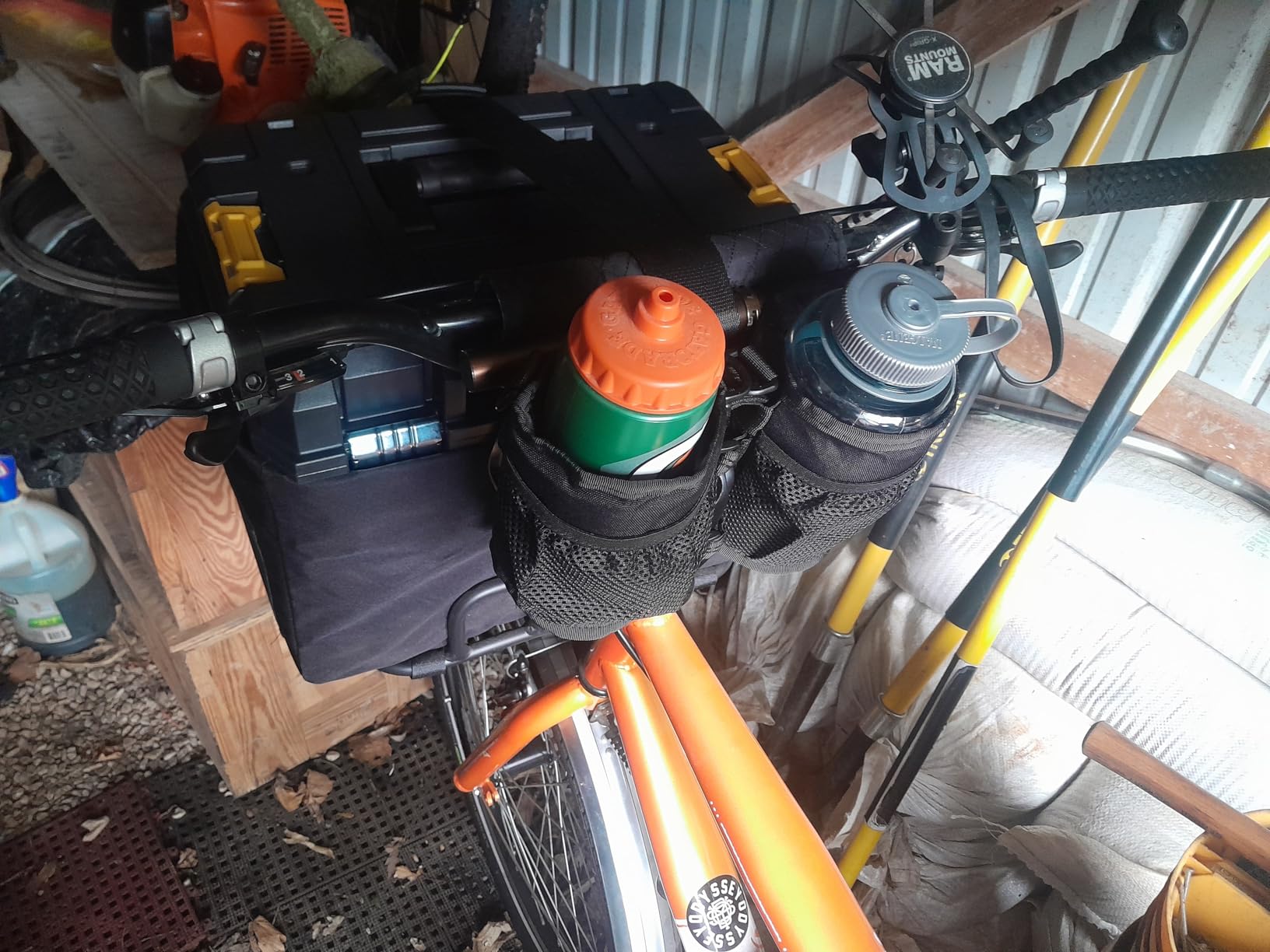 DEWALT TSTAK Tool Box, Extra Large Design, Removable Tray for Easy Access to Tools, Water and Debris Resistant (DWST17806) customer photo 1