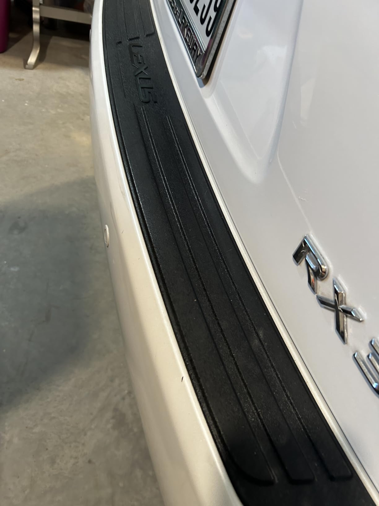Mothers Back-to-Black Trim & Plastic Restorer, 12 oz. (06112) customer photo 2