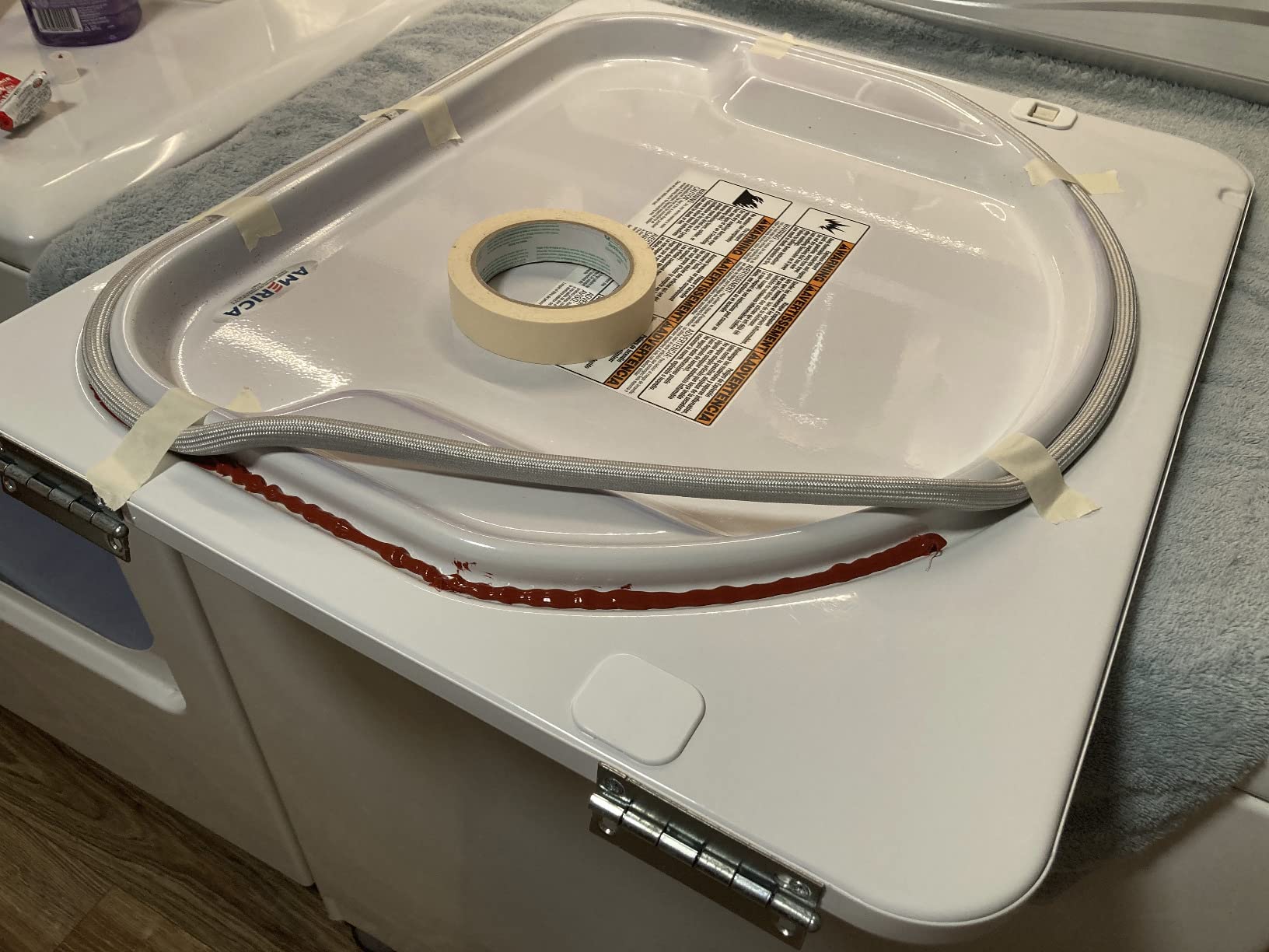 J-B Weld 31314 Red High Temperature RTV Silicone Gasket Maker and Sealant - 3 oz. customer photo 1