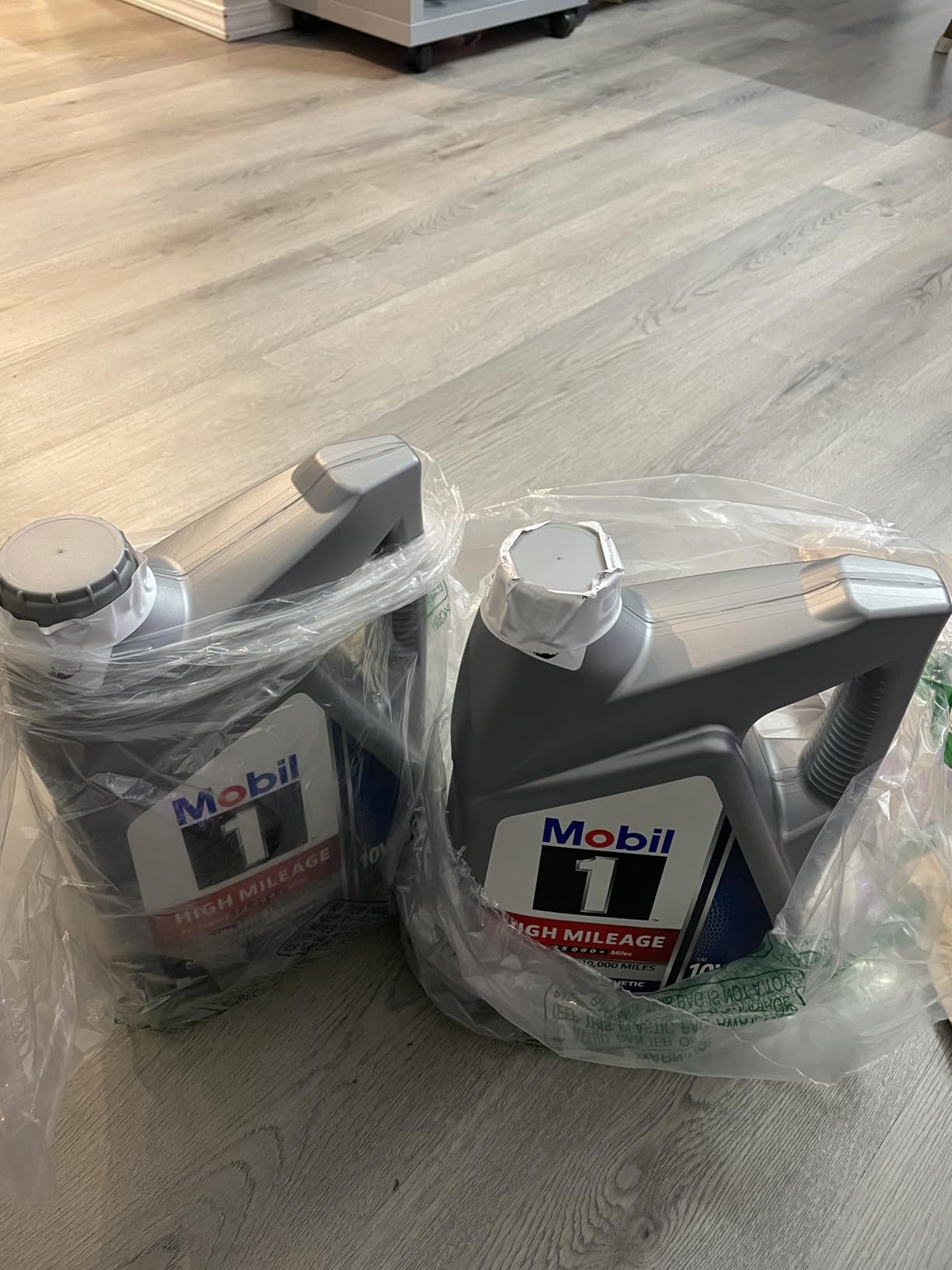 Mobil 1 High Mileage Full Synthetic Motor Oil 10W-30, 5 Quart customer photo 2