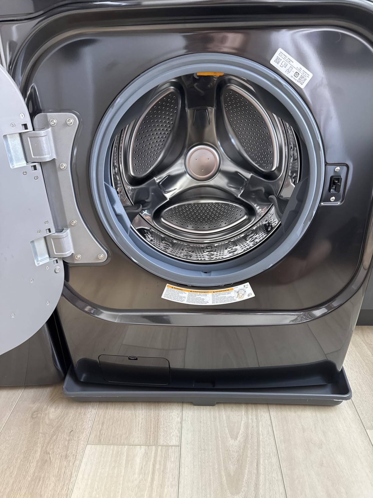 Camco Low Profile Washing Machine Drain Pan w/PVC Fitting - Made in USA | 29 inch x 33 inch ID and 31 inch x 35 inch OD - Protects Your Floors from Washing Machine Leaks - Easy to Use -Pewter (20788) customer photo 1