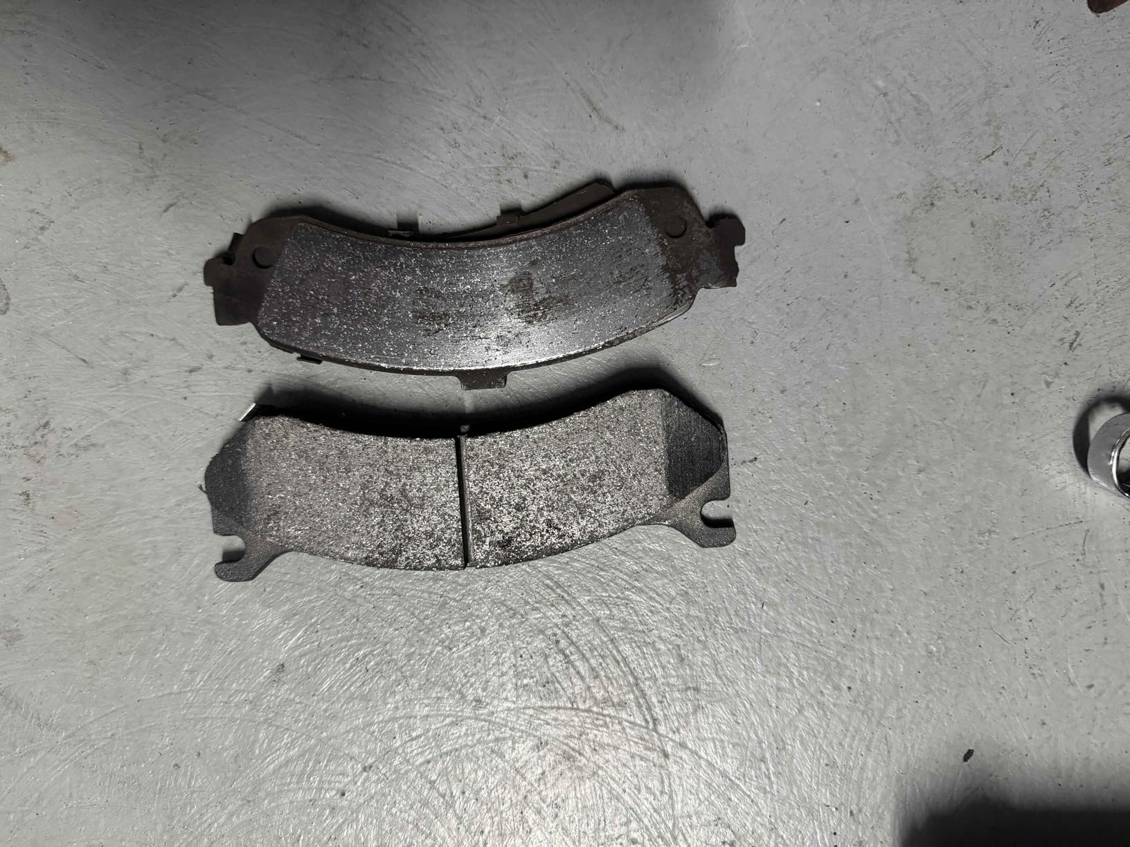 Bosch BE785H Blue Ceramic Disc Brake Pad Set with Hardware | Compatible with Select Cadillac Escalade; Chevrolet Express, Silverado, Suburban, Tahoe; GMC Savana, Sierra, Yukon, XL + More customer photo 1