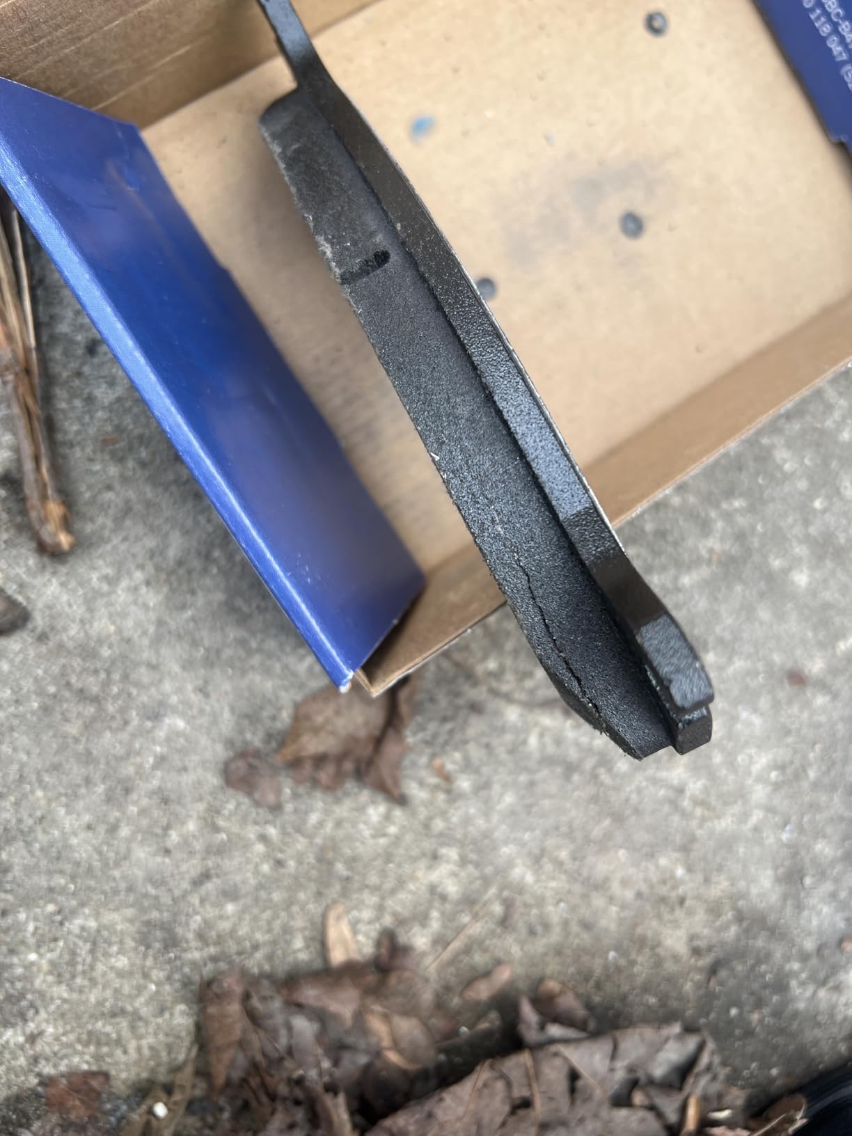 Bosch BE785H Blue Ceramic Disc Brake Pad Set with Hardware | Compatible with Select Cadillac Escalade; Chevrolet Express, Silverado, Suburban, Tahoe; GMC Savana, Sierra, Yukon, XL + More customer photo 2