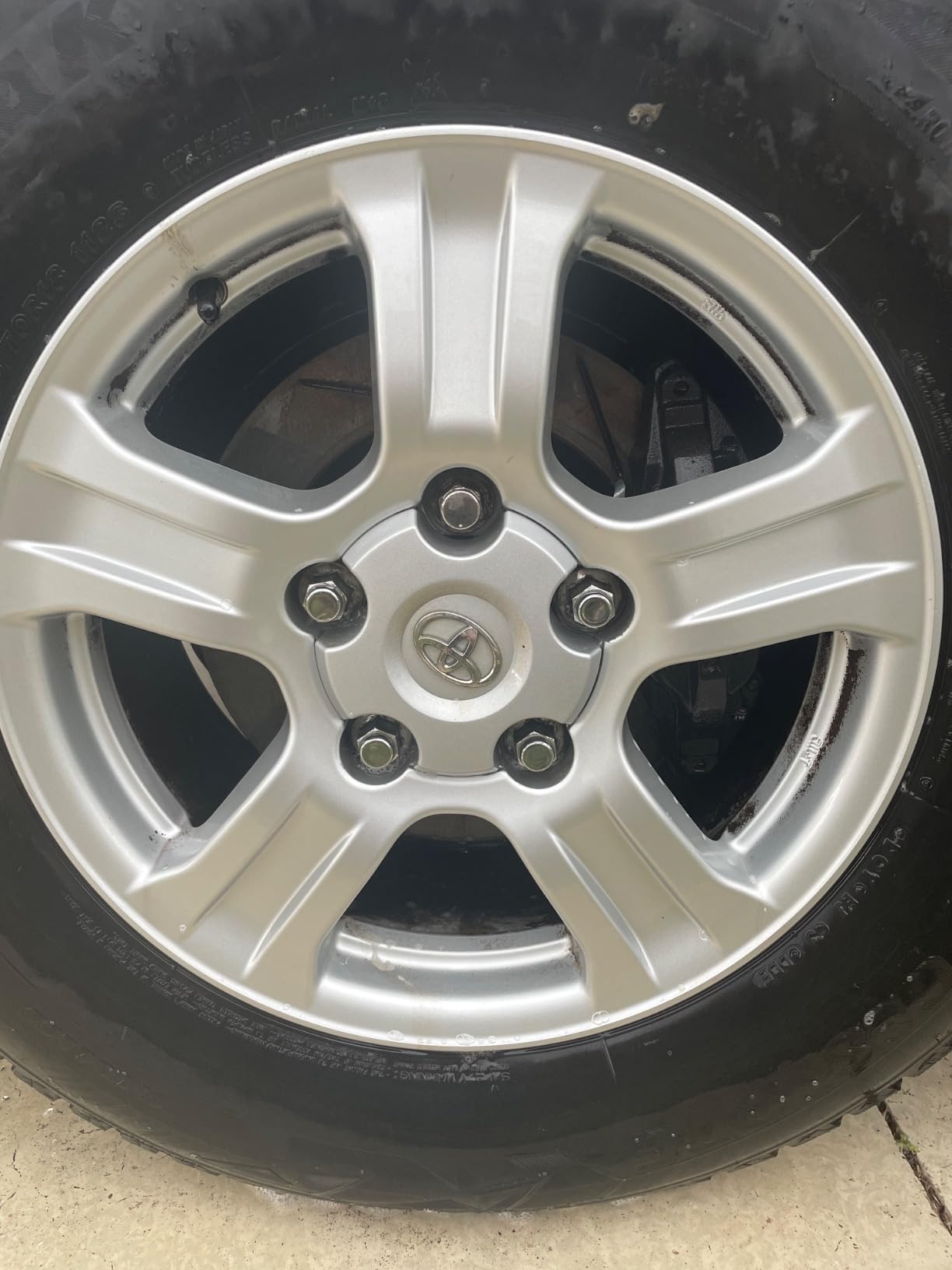Gtechniq W6 Iron Removing Wheel & Paint Cleaner for Cars, Brake Dust Remover, Degreaser and Alloy Wheel Cleaner - 500ml customer photo 2