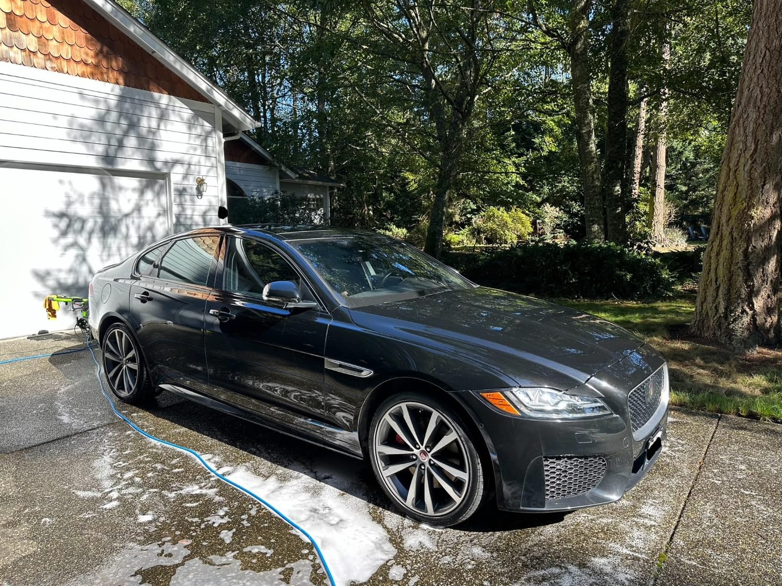 Gyeon Foam Premium Snow Gentle & Effective Pre-Wash in Foam Cannon 1000ml | Deep-clinging snow foam pre-wash loosens surface dirt before contact washing to reduce scratch risk on paint and coatings customer photo 1