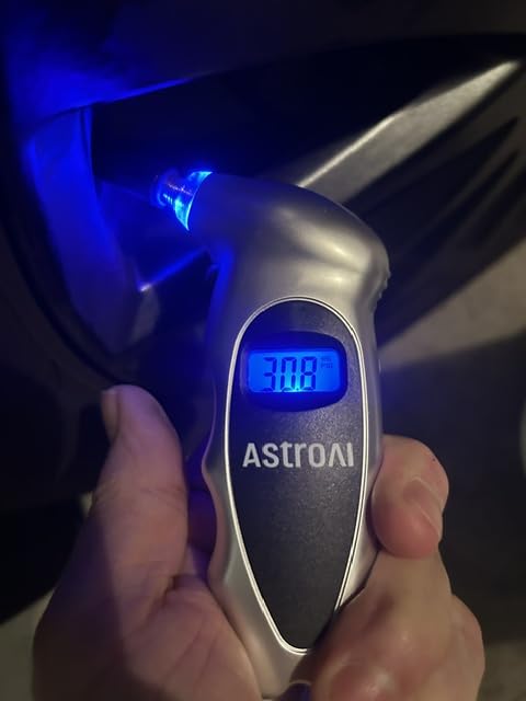 AstroAI Digital Tire Pressure Gauge 0-150PSI Calibrated to ANSI B40.7 +/-1PSI, Accurate in 0.1 Increments, 4 Pressure Measurements for Car Truck Bicycle with Backlight LCD, Silver customer photo 1