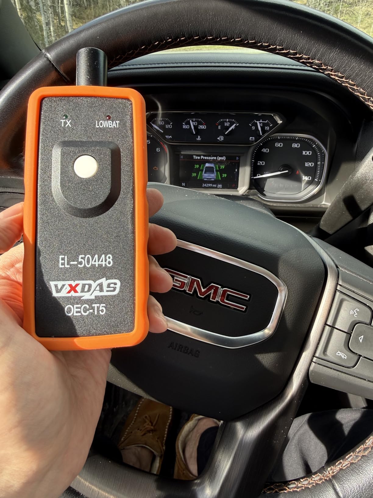 VXDAS TPMS Relearn Tool Only for GM Vehicles (2006-2024 Chevy/Buick/GMC/Opel/Cadillac) Original Sensor with 315/433 MHz, Tire Sensors Pressure Monitor System Reset Tool OEC-T5-2025 Edition customer photo 1