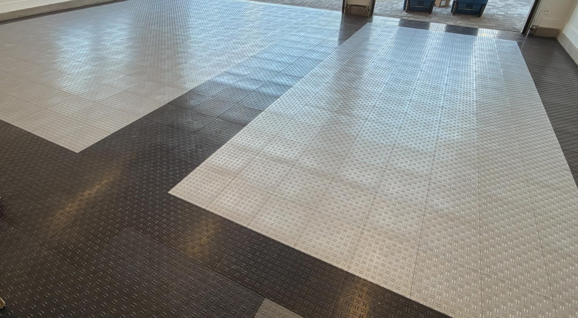 Big Floors GarageTrac Garage Floor Tiles, Interlocking Garage Flooring, Diamond Pattern Non-Slip Heavy-Duty Copolymer Modular Tile, Easy Install (Black, 48 Pack of 12 x 12