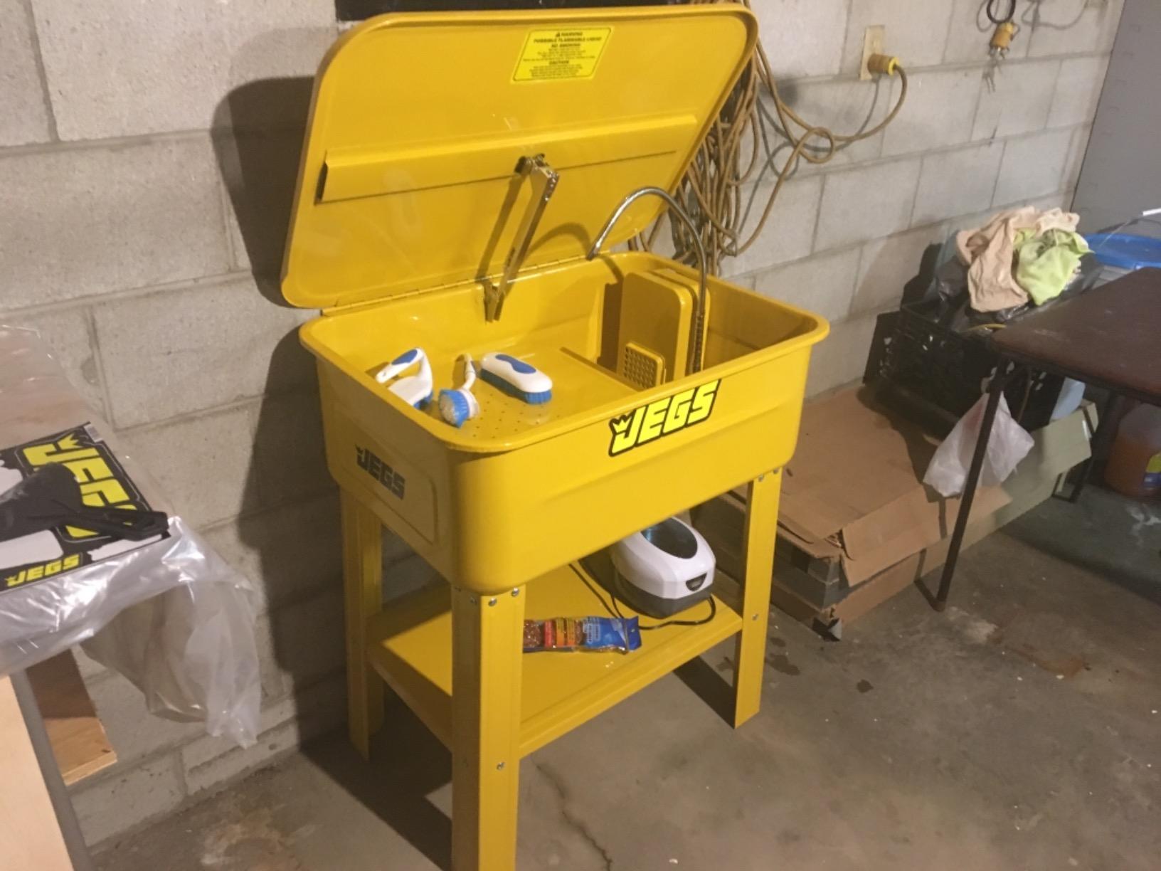 JEGS 20 Gallon Parts Cleaner Solvent Tank - 12 Gallon Solvent Capacity customer photo 2
