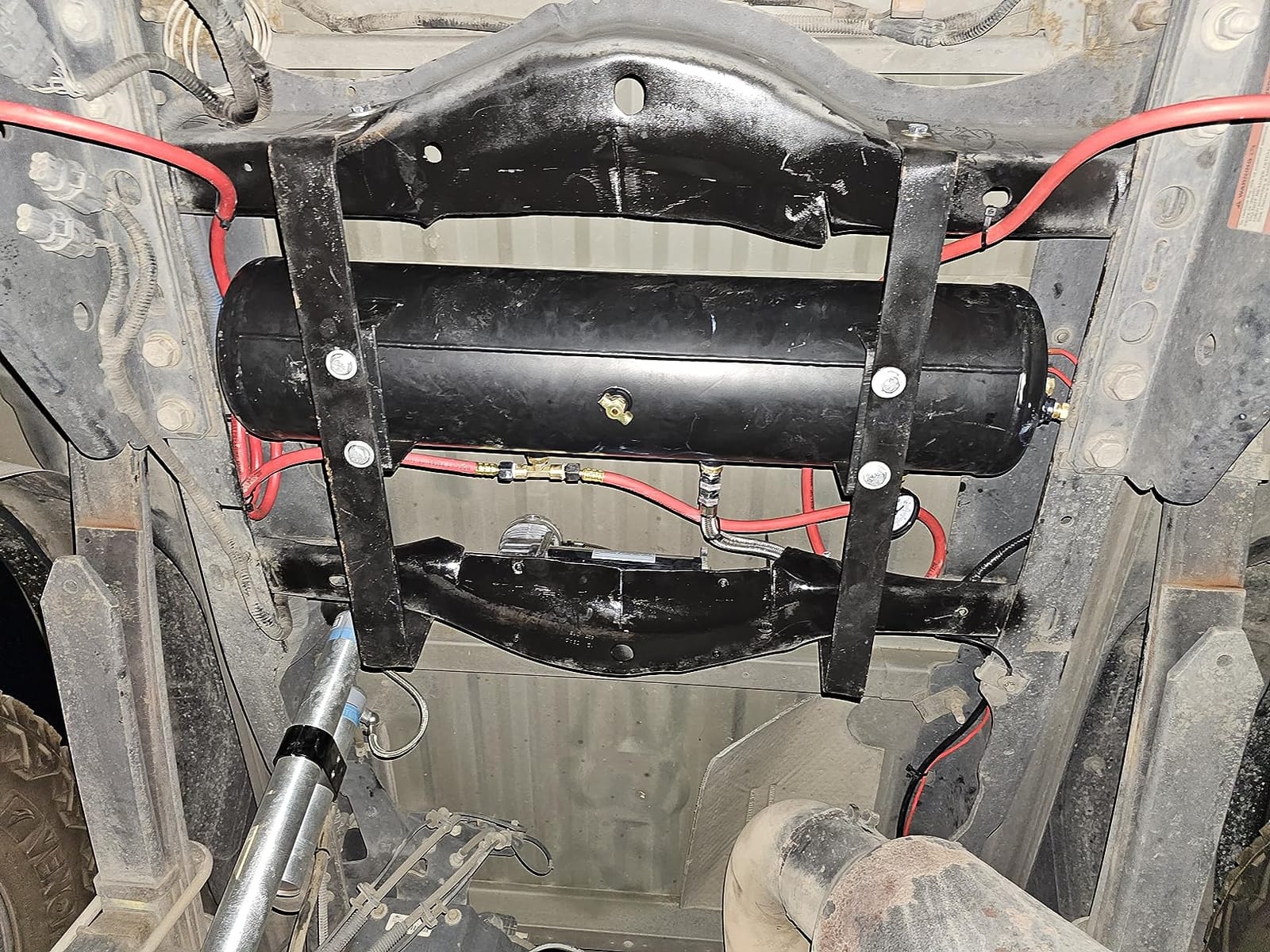 Vixen Air Suspension Kit for Truck/Car Bag/Air Ride/Spring. On Board System- 200psi Compressor, 5 Gallon Tank. for Boat Lift,Towing,Lowering,Leveling Bags,Onboard Train Horn,Semi/SUV VXO4852C customer photo 1