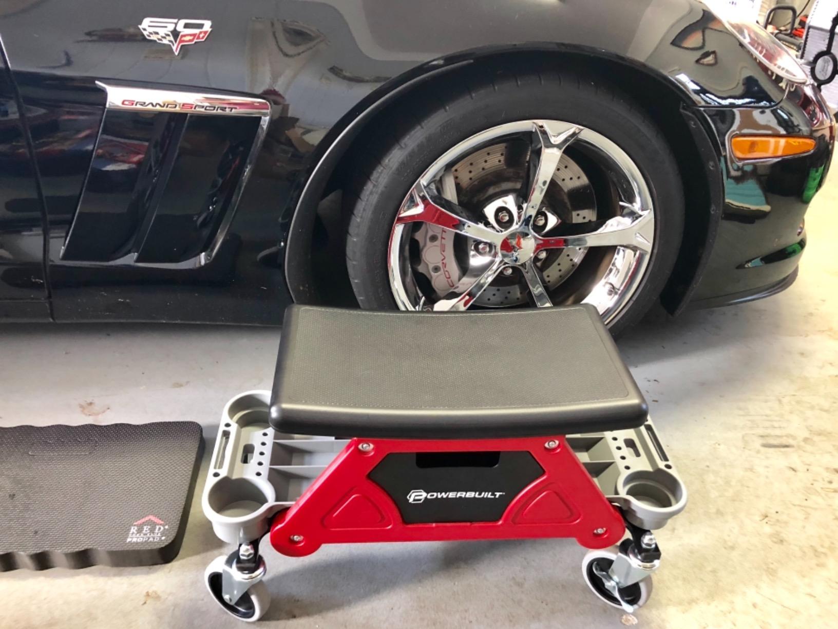 Powerbuilt Heavy Duty Roller Mechanics Seat and Brake Stool with 4-in. Rubber Swivel Casters - 300 lb Capacity customer photo 2