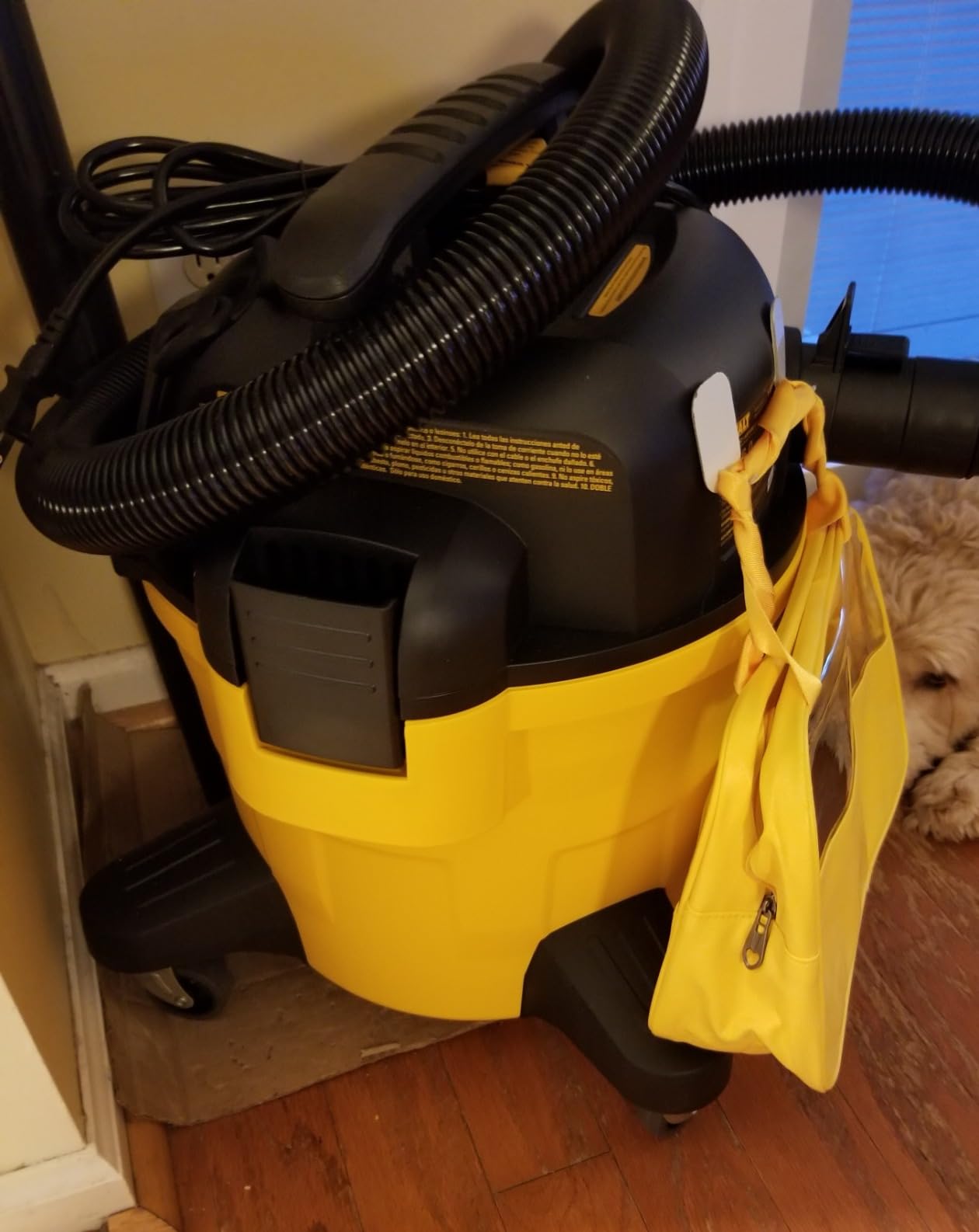 DEWALT Shop Vacuum 6 Gal 4 HP Poly Wet/Dry Vacuum with Blower DXV06P customer photo 2