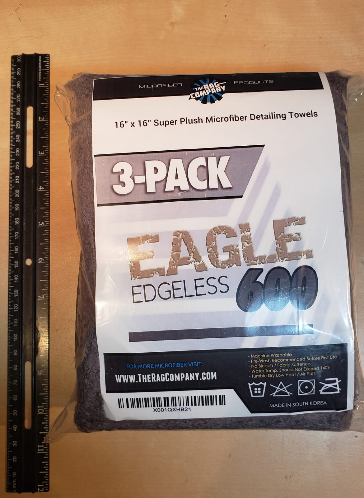 The Rag Company - Eagle Edgeless 600 - Professional Korean 70/30 Blend Super Plush, Microfiber Auto Detailing Towels, Buffing & Polishing, 600gsm, 16in x 16in, Dark Grey (3-Pack) customer photo 1