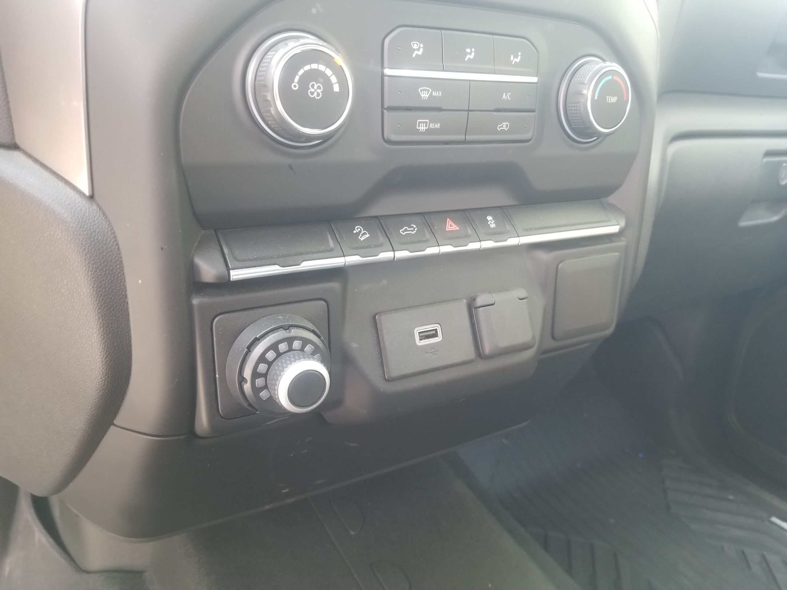 CURT 51170 Spectrum Proportional Trailer Brake Controller, Dash-Mount Knob customer photo 1