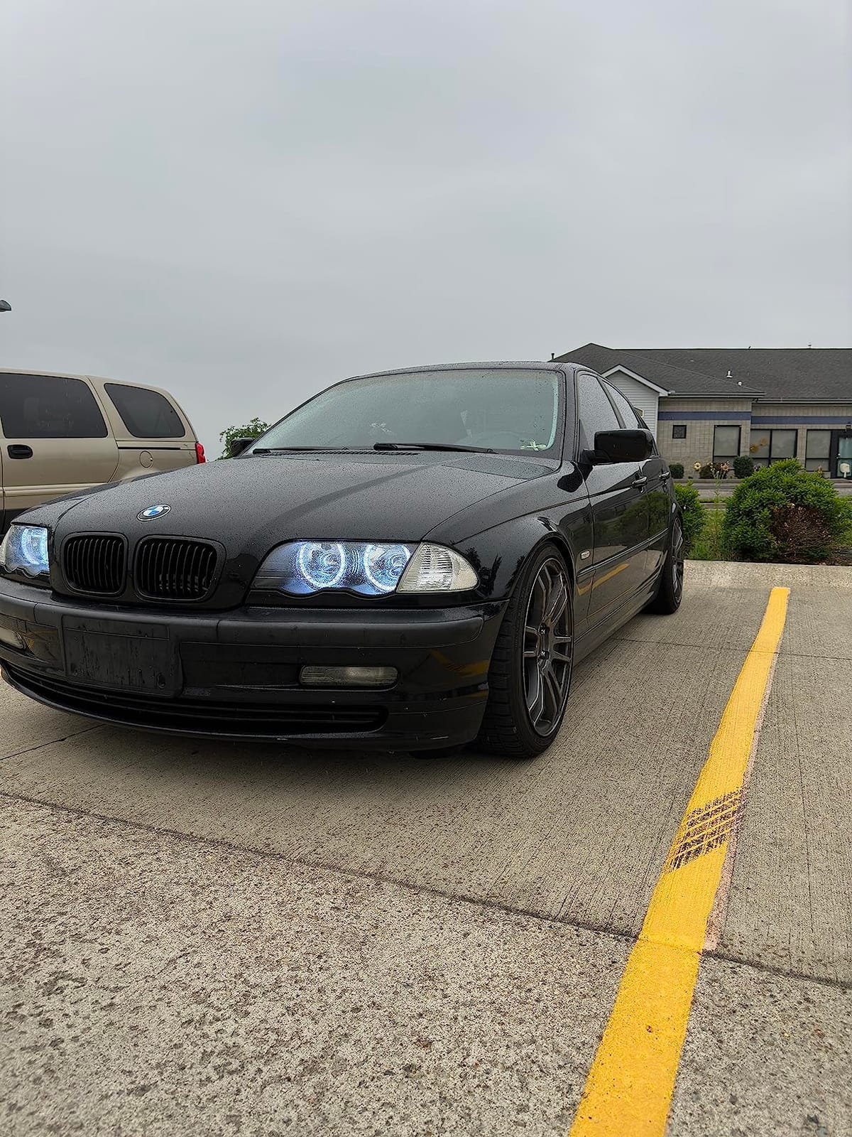 Rev9 Hyper-Street II Coilovers Lowering Kit, compatible with BMW 3-Series (1999-2006 E46 RWD ONLY) customer photo 2