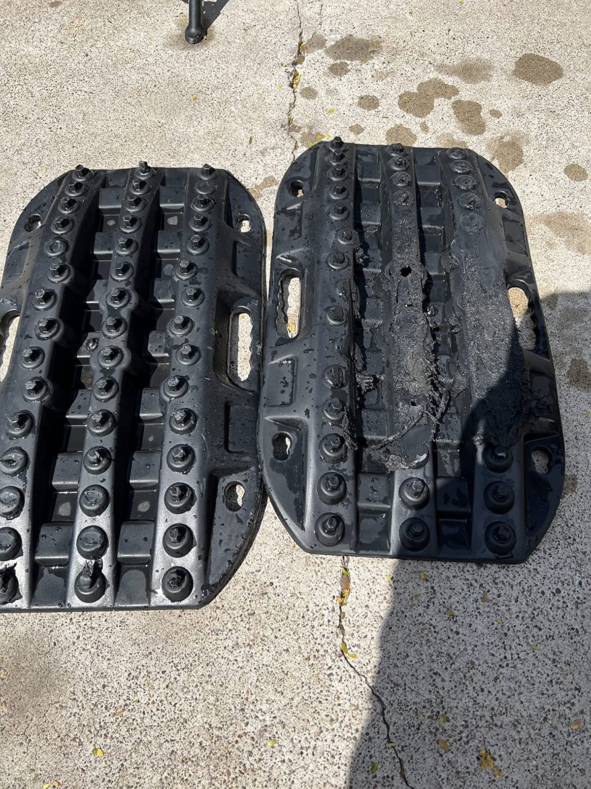 BUNKER INDUST Off Road Traction Boads, 2 Pcs Short Recovery Track Traction Mats for 4WD Mud, Sand, Snow Ramps-Red Tire Traction Tool (Without Strap) customer photo 1