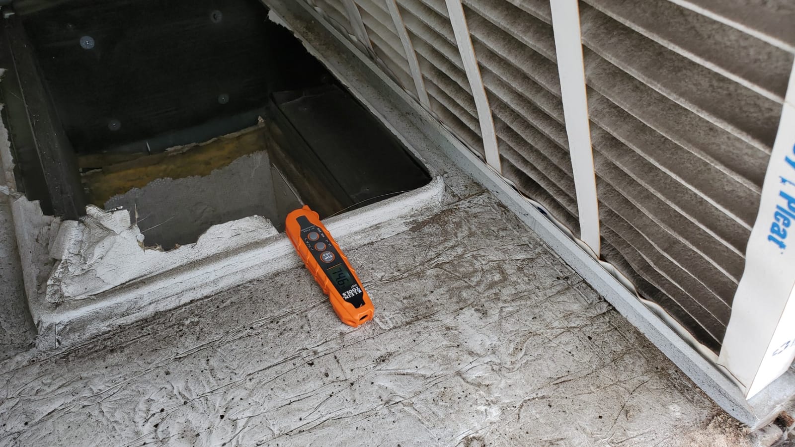 Klein Tools IR07 Dual Infrared (IR) and Probe Pocket Size LCD Digital Thermometer customer photo 2