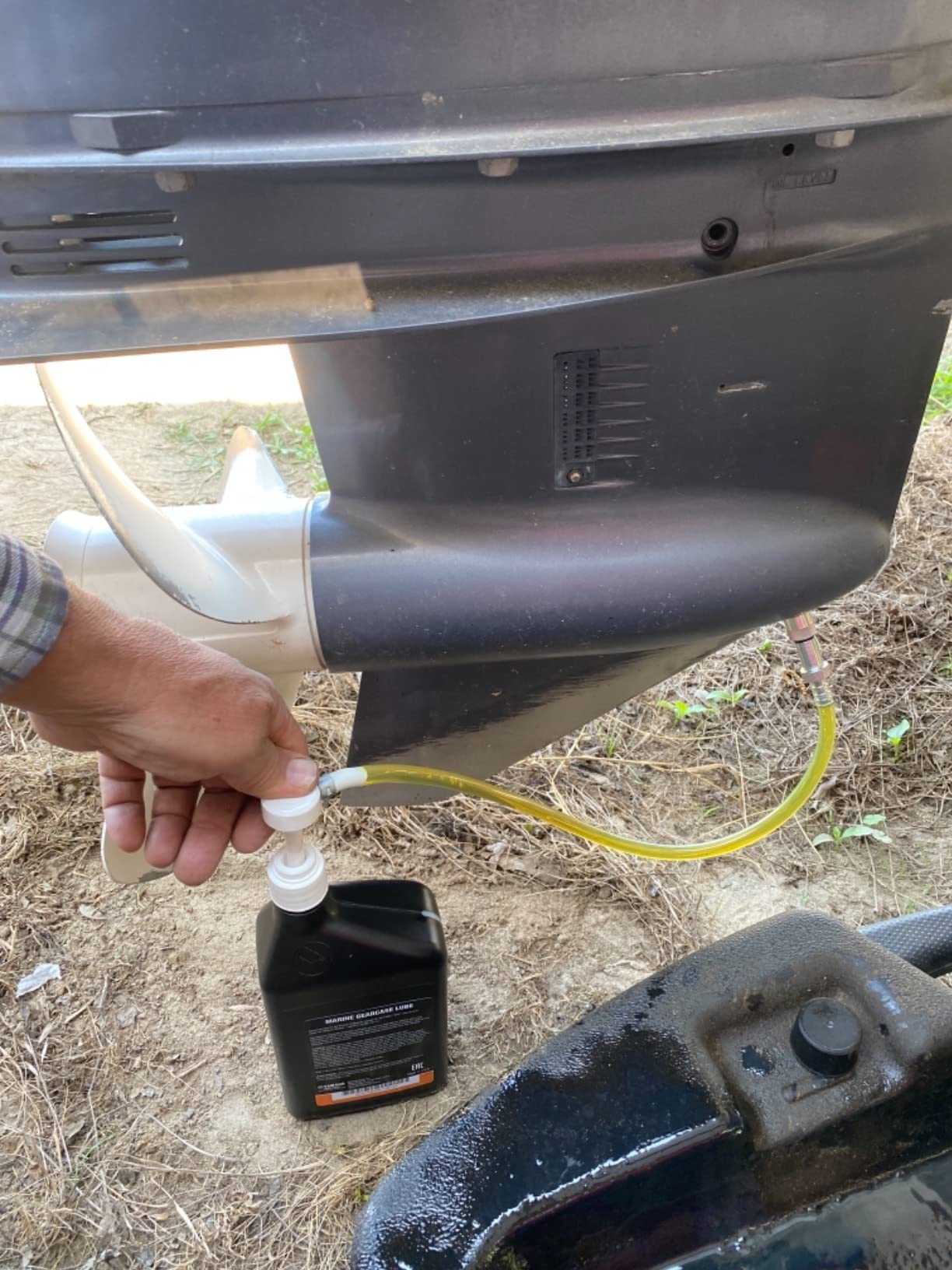 Slippery Pete - Lower Unit Gear Oil Pump for Standard Quart Bottles, Includes 3/8 inch Metal Swivel, 8mm and 10mm Adapters Fit Most Marine Boat Outboard Motors (NOT COMPATIBLE WITH VOLVO PENTA) customer photo 1
