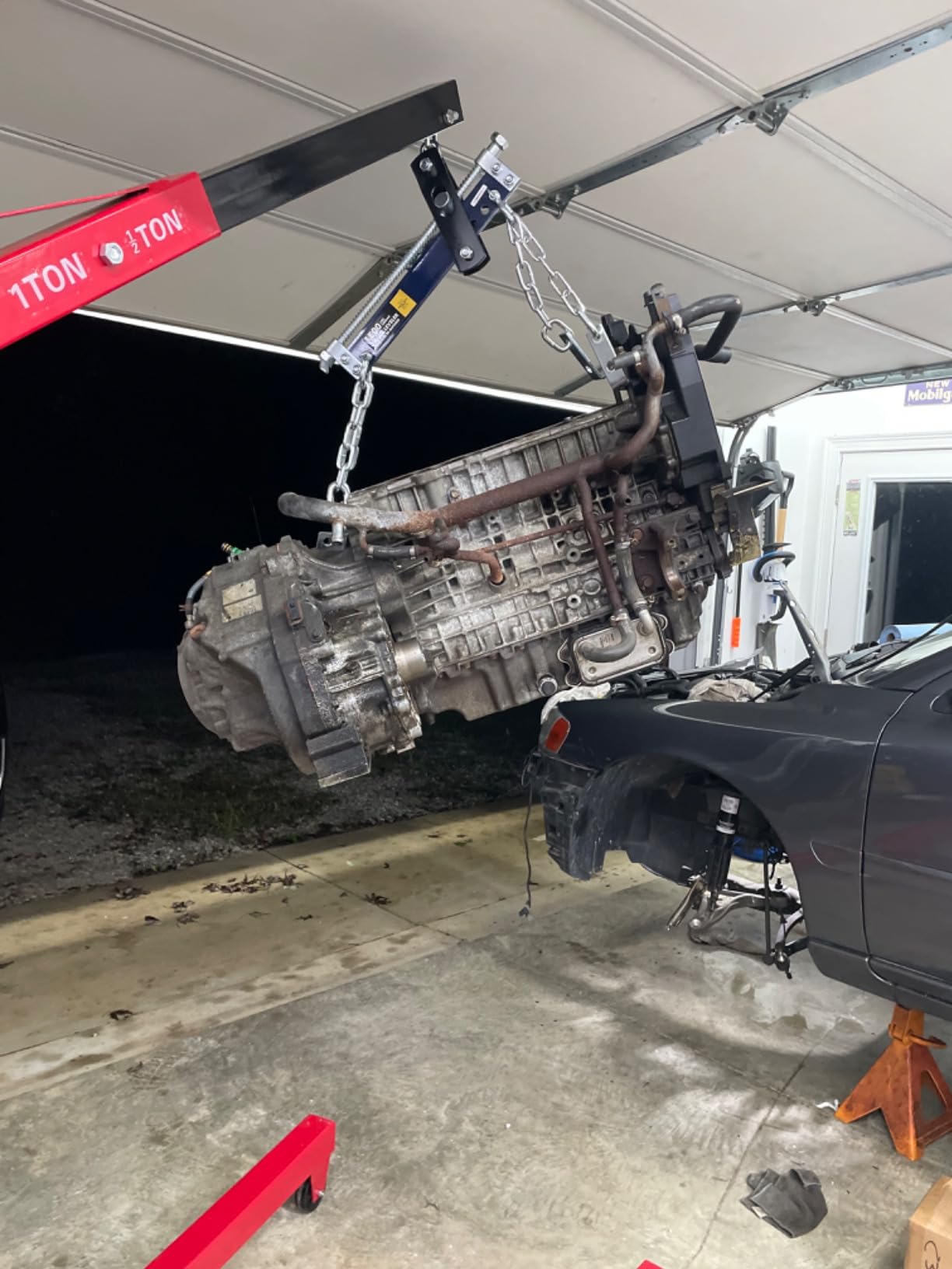 2 Ton Hydraulic Engine Hoist Crane, 4400LBS Folding Cherry Picker | Heavy-Duty Engine Hoist with 6 Locking Wheels & 4 Boom Positions for Truck SUV Engines Garage Workshop customer photo 1