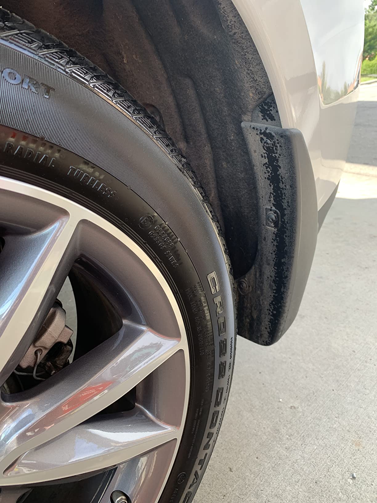 Adam's Tire Shine 16oz - Tire Dressing Spray with Added SIO2 for Rubber Protection, Gives A Glossy Wet Look & No Sling customer photo 1