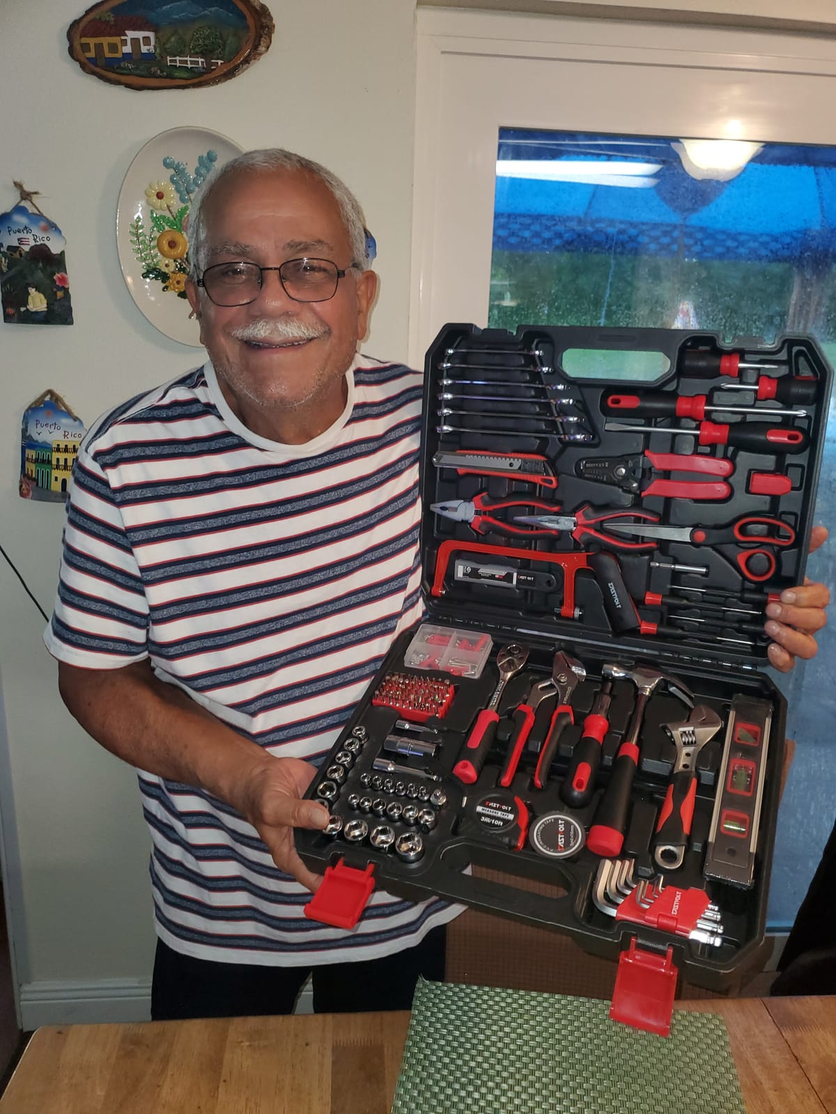 Eastvolt 128-Piece Home Repair Tool Set, Tool Sets for Homeowners, General Household Hand Tool Set with Storage Toolbox, EVHT12801, Black + Red (ASK01) customer photo 2