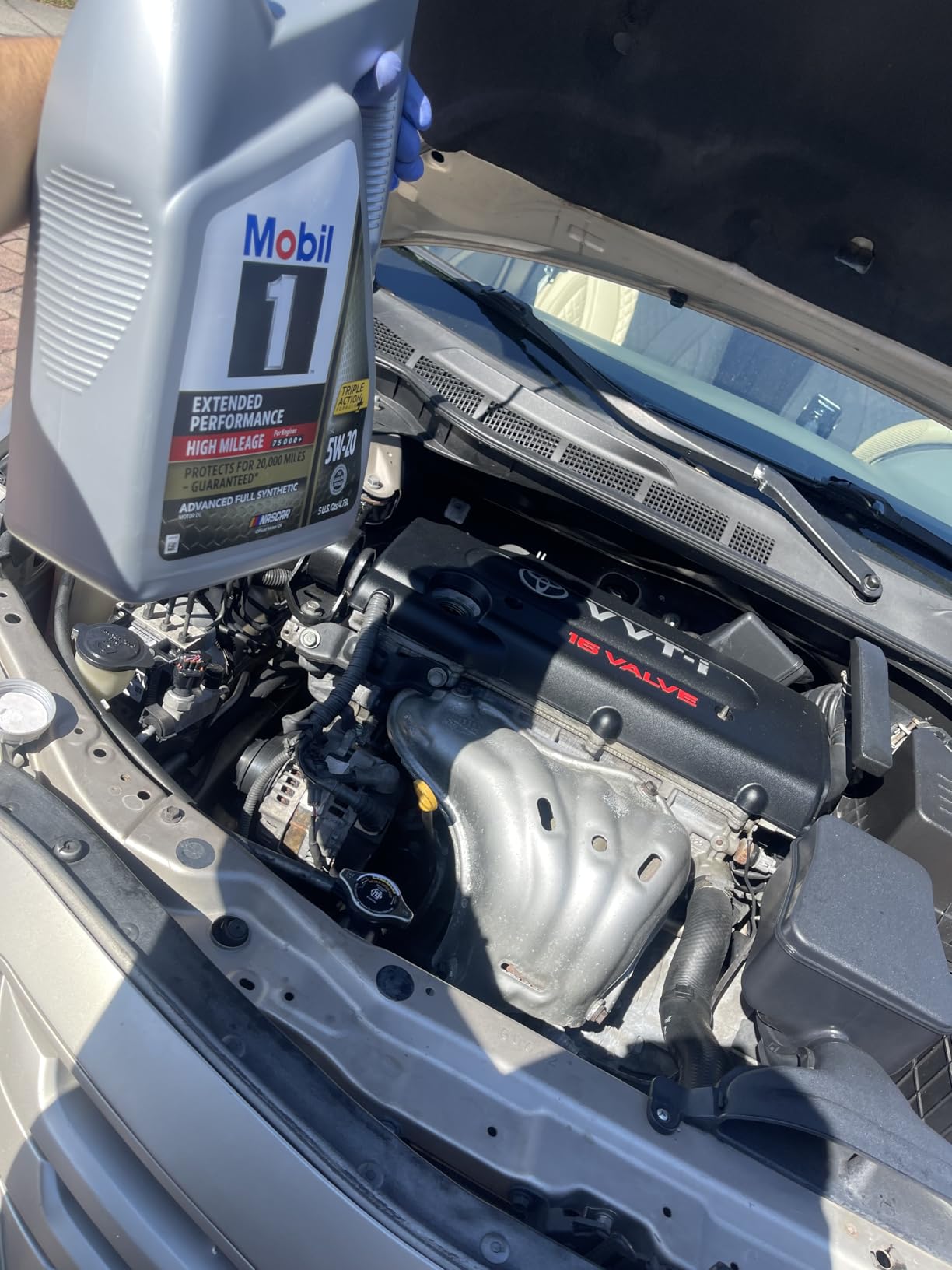 Mobil 1 Extended Performance High Mileage Full Synthetic Oil 5W-20, 5 Quart | 20,000-Mile Protection customer photo 2
