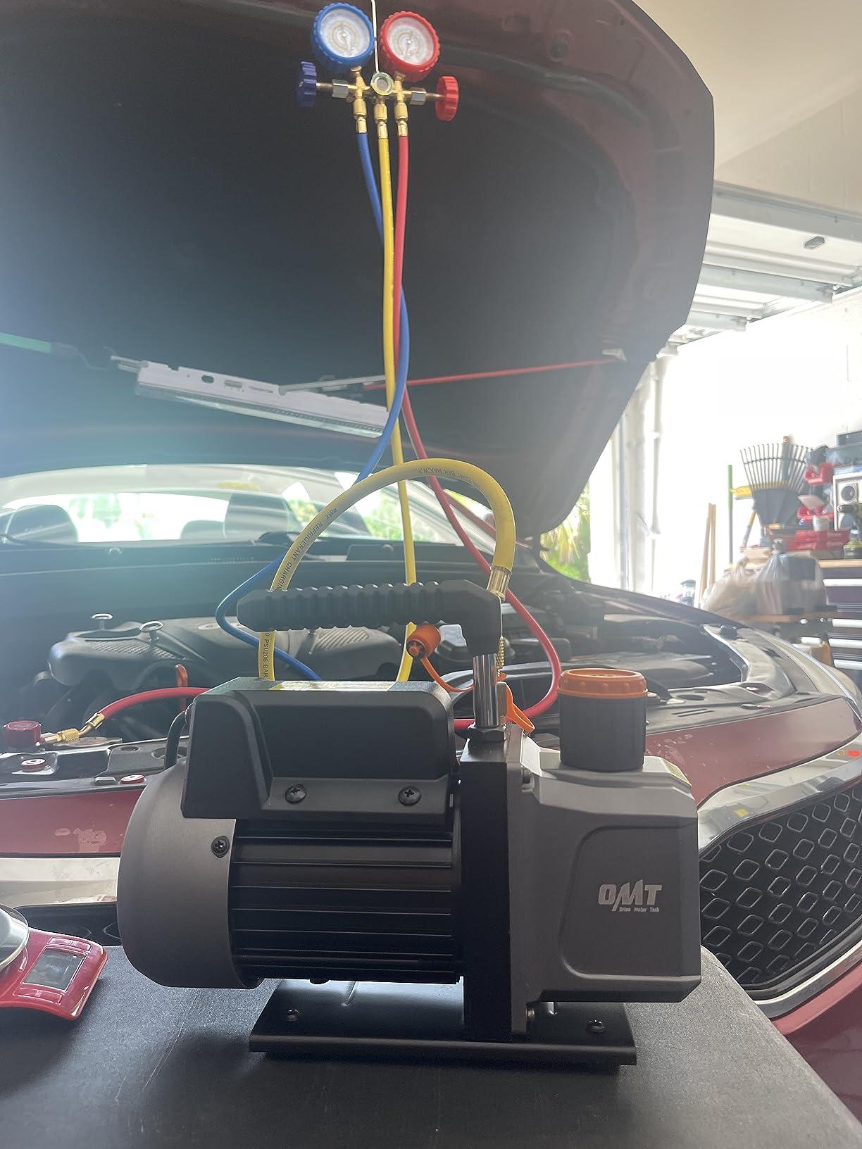 OMT 4 CFM Single Stage Vacuum Pump for R134a R410a R22 Auto AC HVAC Kit | Copper Motor; 37.5 Microns Ultimate Vacuum; Aluminum Alloy Casing; For Automotive HVAC and Resin Degassing; Oil Included customer photo 1