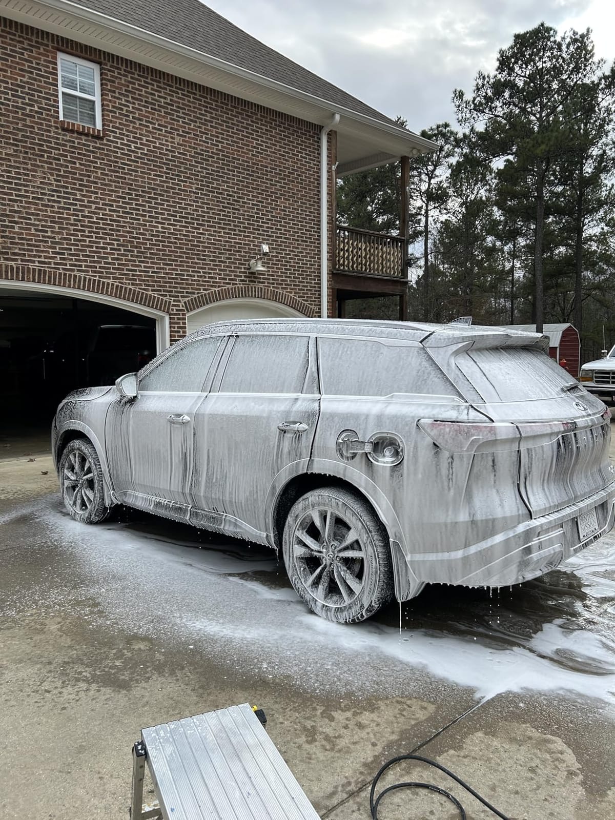 CARPRO Lift - Pre-Wash Snow Foam Car Wash Soap, Dissolves and Lifts Away a Large Amount of Dirt & Grime, Completely Touchless - Use in Bucket or Foam Cannon, Concentrated - Liter (34oz) customer photo 2