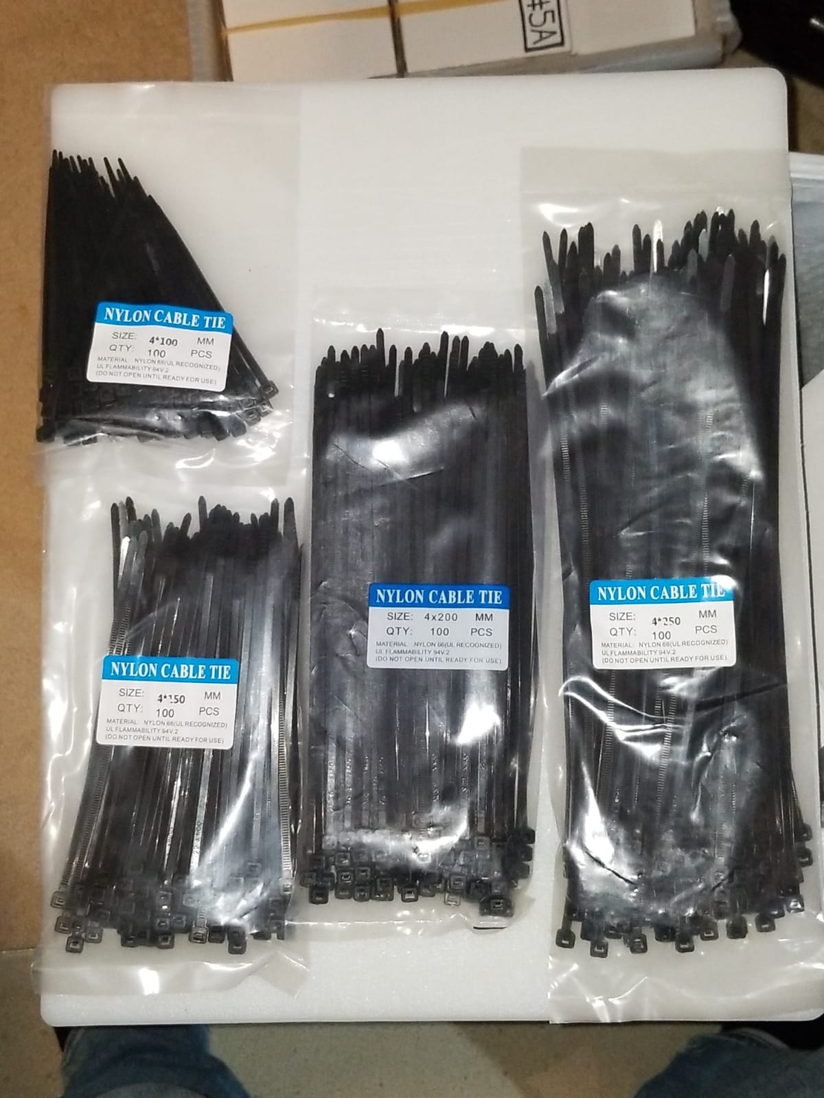 Zip Ties Assorted Sizes 700 Pack 4+6+8+10+12 Inch Cable Ties Heavy Duty 40lbs Plastic Wire Ties UV Resistant Zipties Black Small Zip Tie Wraps Assortment Cord Management for Home, Office, Gardening customer photo 2